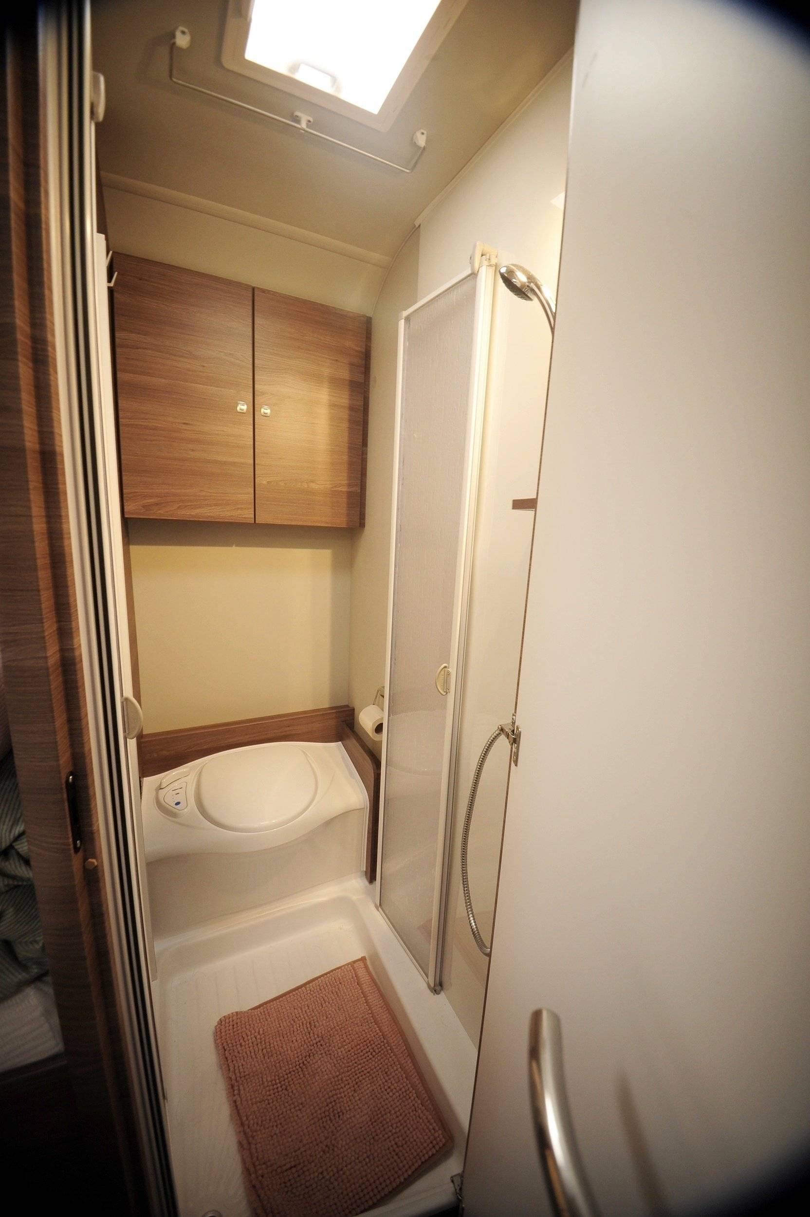 Knaus Live Wave 700Meg