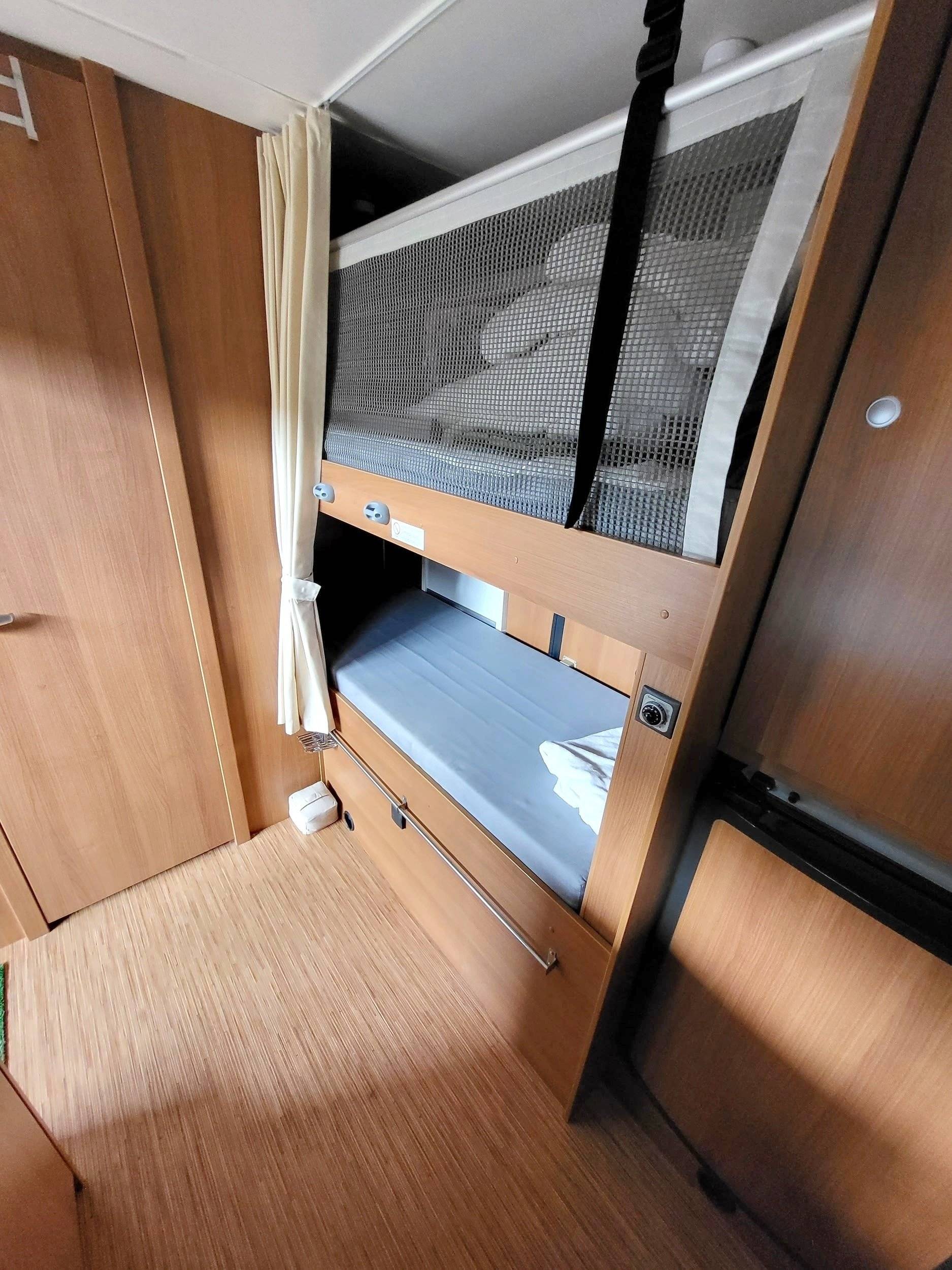 Slaapplaatsen Fiat Ducato - Yescapa