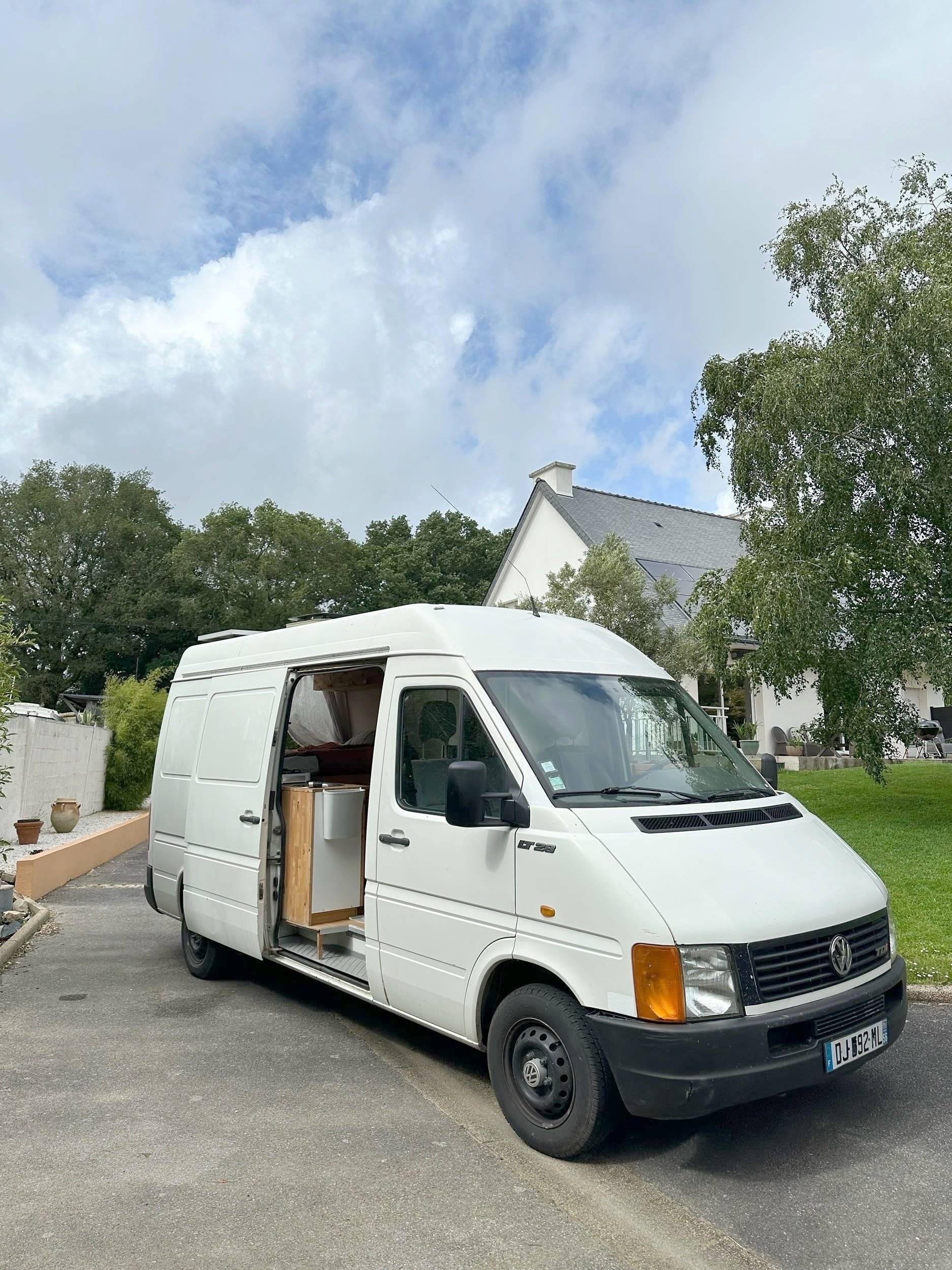 Volkswagen LT28