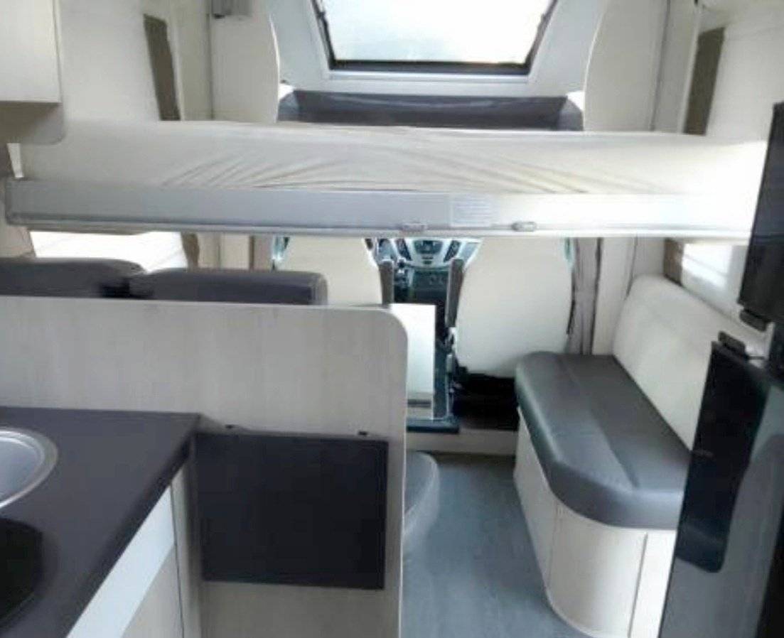 Letti Ford Transit 2,0 l 170 ch - Yescapa