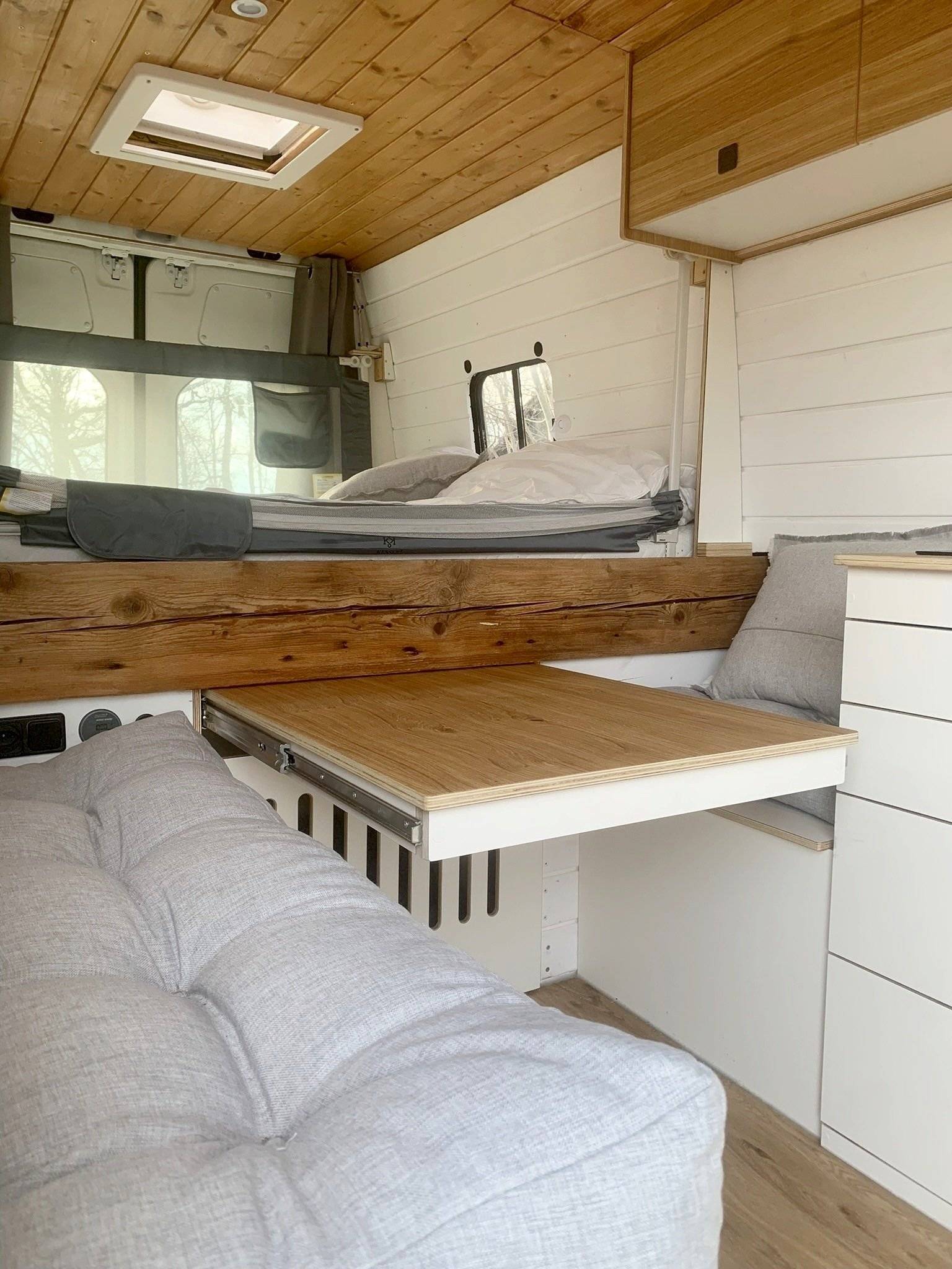 Volkswagen Volkswagen Crafter 35 mittel L2H2 Hochdach Express Profi