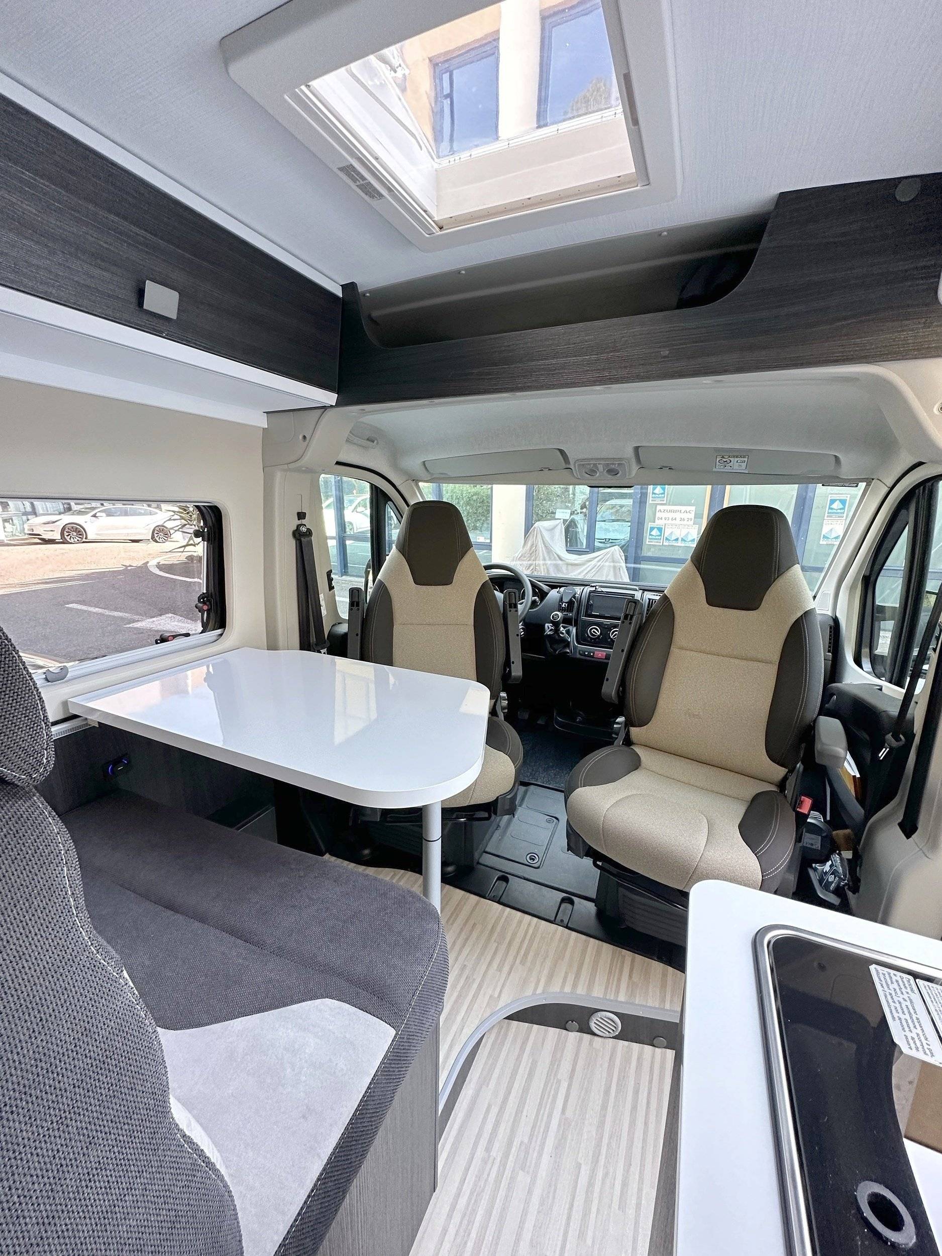 Eethoek Citroën jumper 2.2L - 140CV BLUEHDI - Yescapa