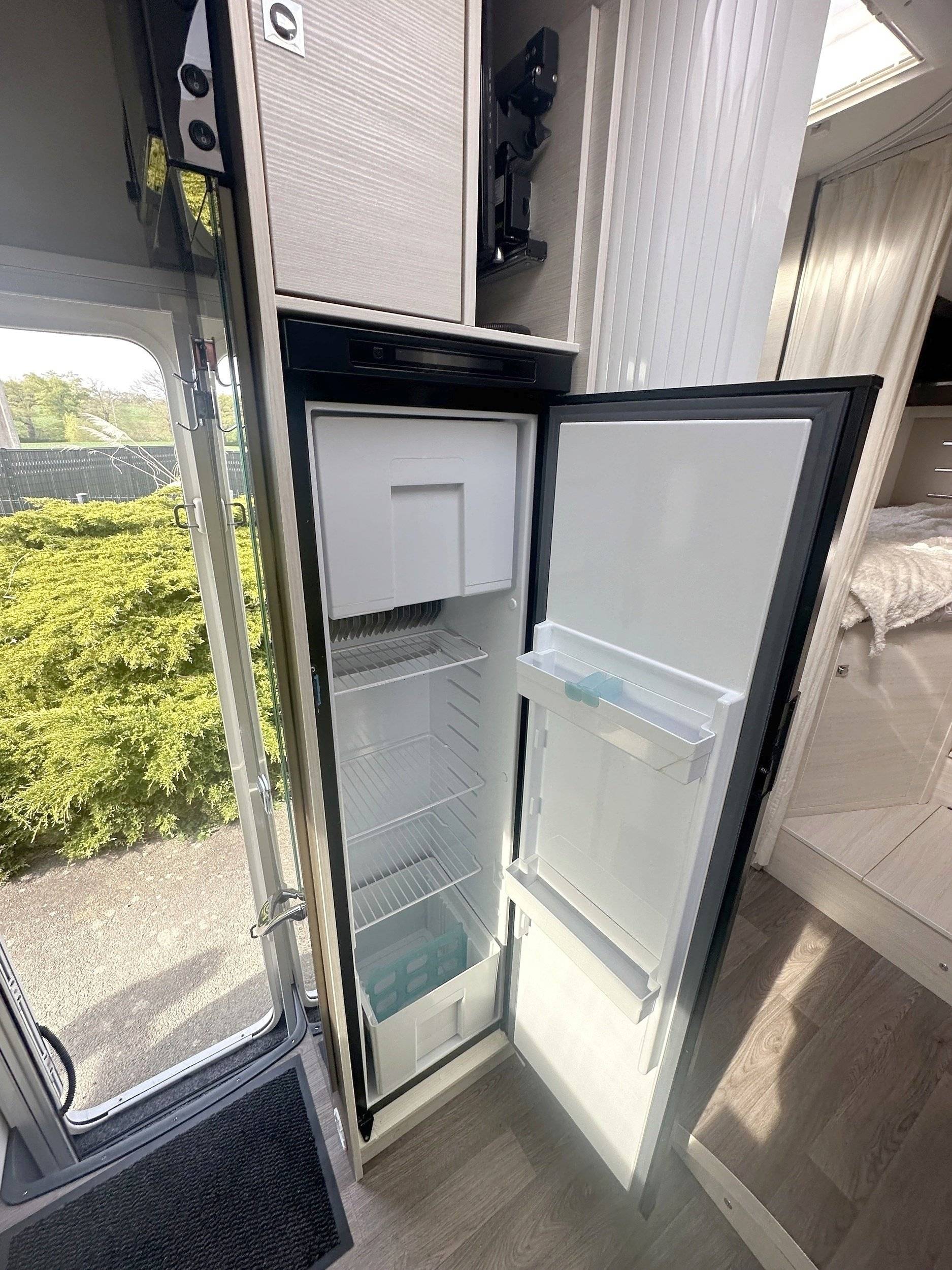 Challenger ford transit