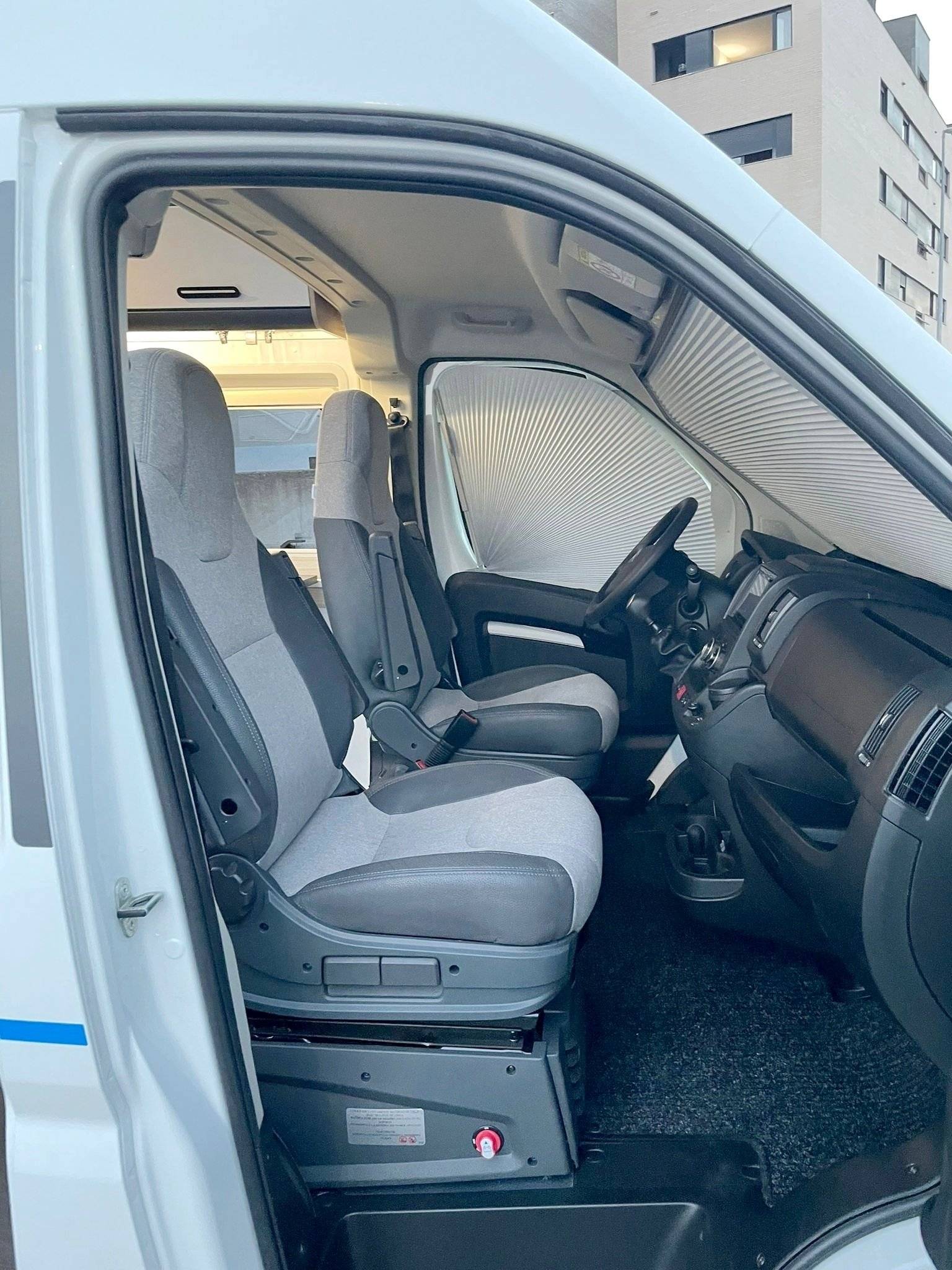 Sun Living V60 SP Family