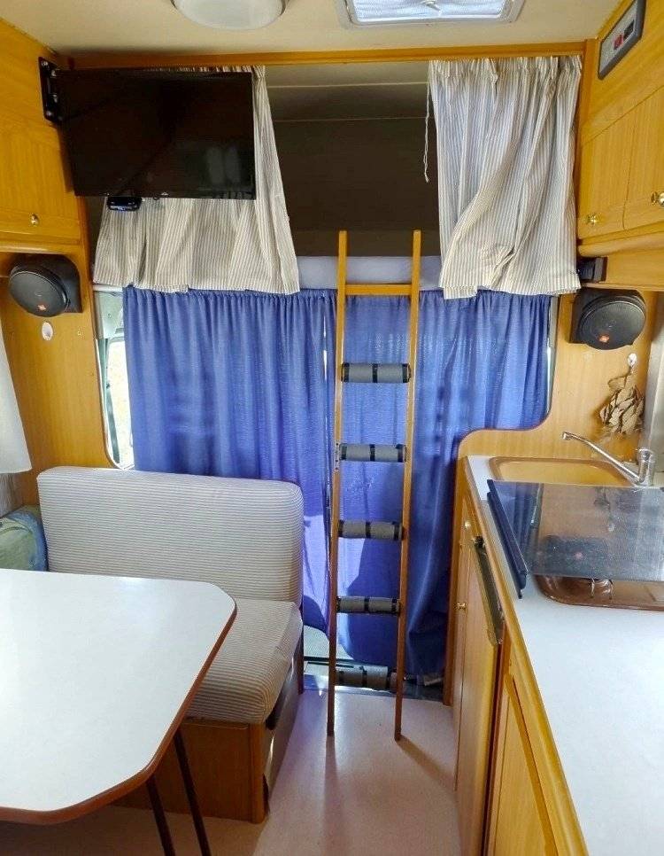 Schlafplätze Fiat Ducato 2,0 l 100 ch - Yescapa