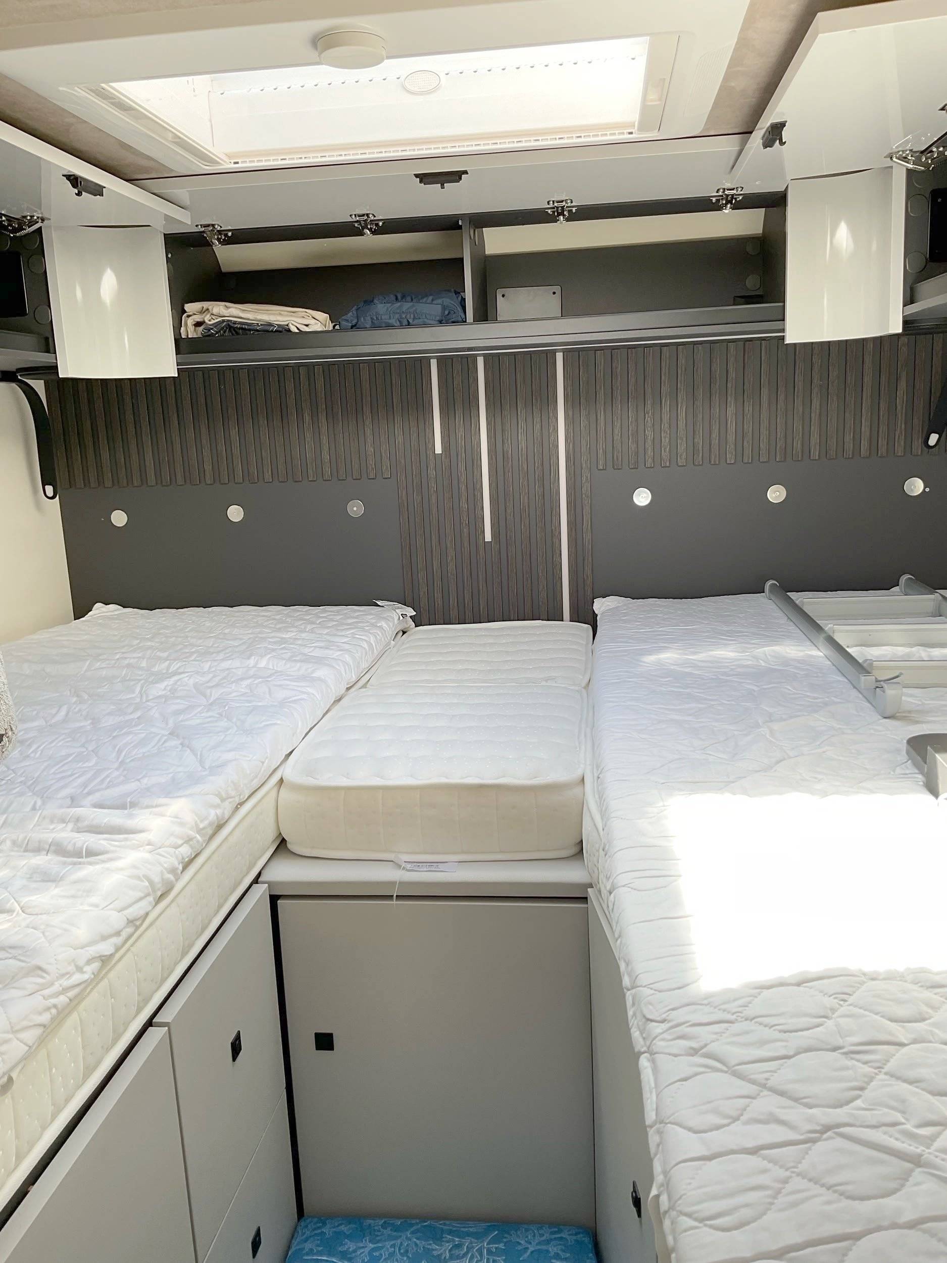 Plazas en cama Fiat Fiat Ducato 140CV - Yescapa