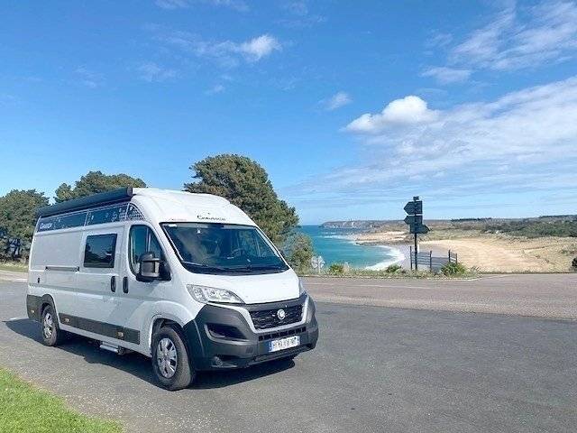 Front view from 3/4 Fiat Ducato - Yescapa