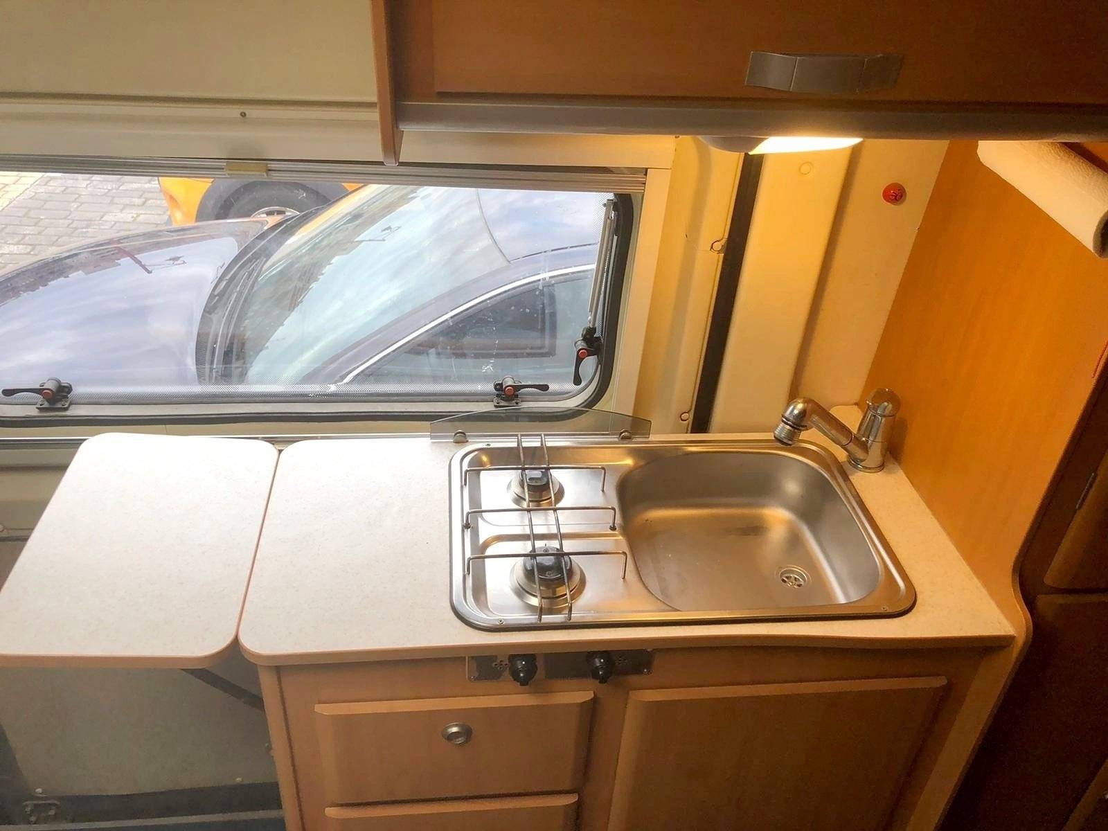 Challenger vany 04 prestige