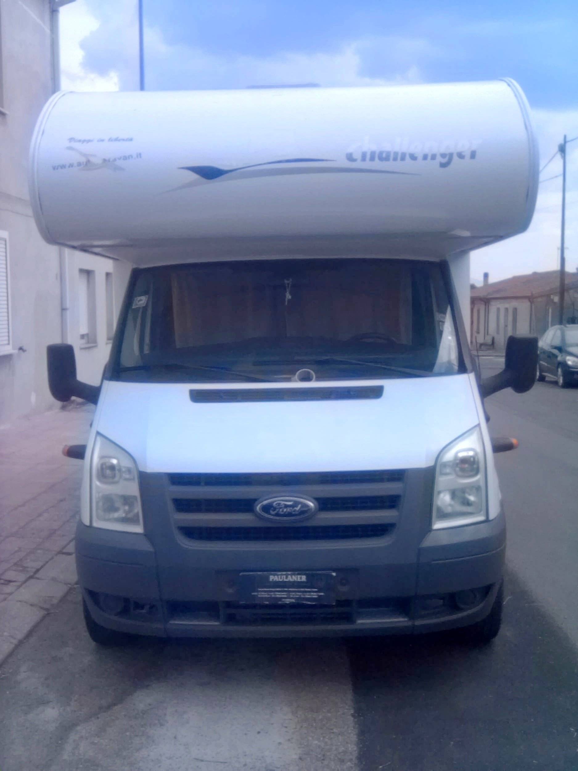 Genesis 33 FORD TRANSIT