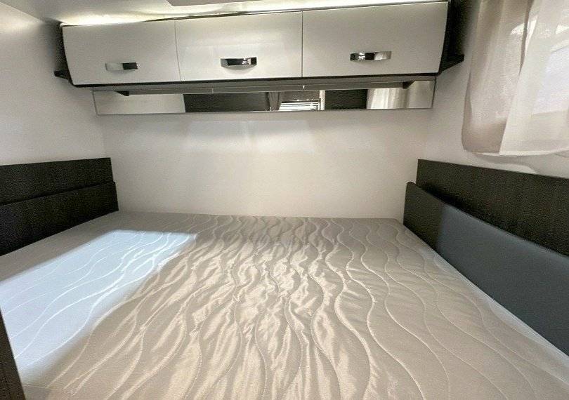 Plazas en cama Fiat Ducato 120 Multijet - Yescapa
