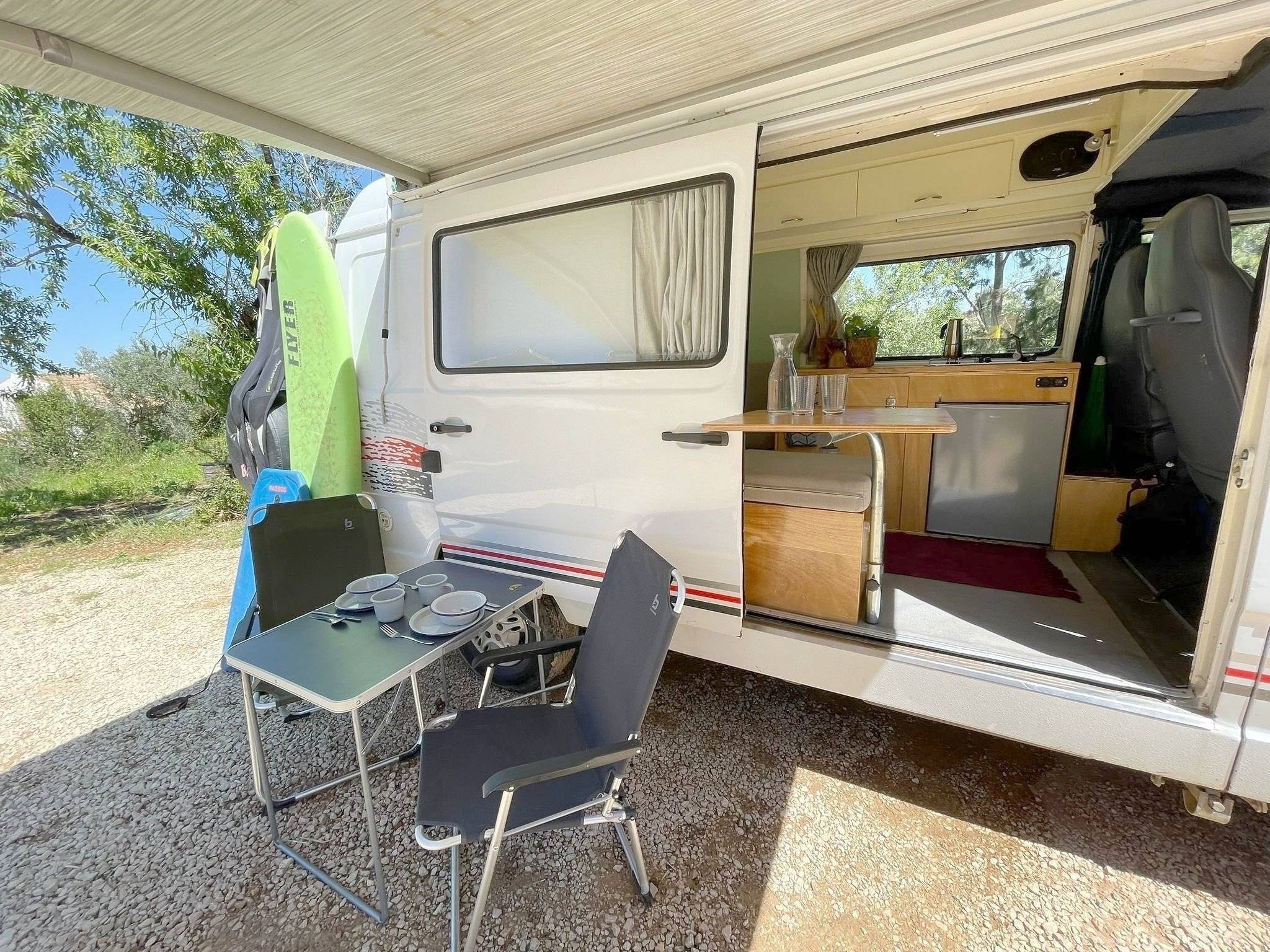 Simone Mercedes 210D 