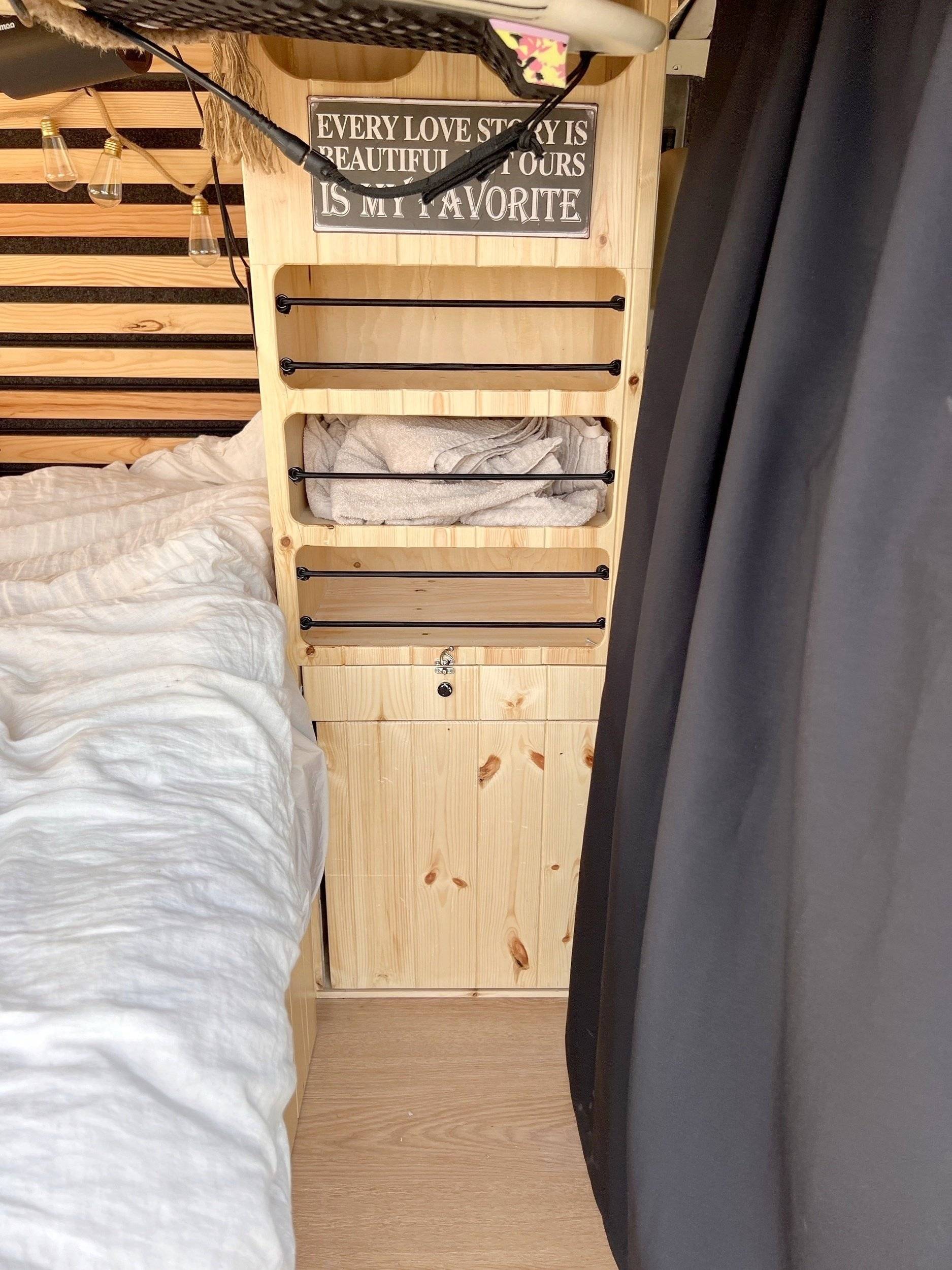 Alpes Camping-Car Transporter T4 2.4D