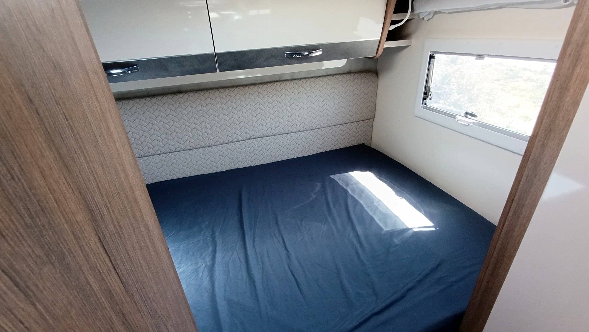 Berth Fiat Ducato 2,3 l Multijet 140 - Yescapa