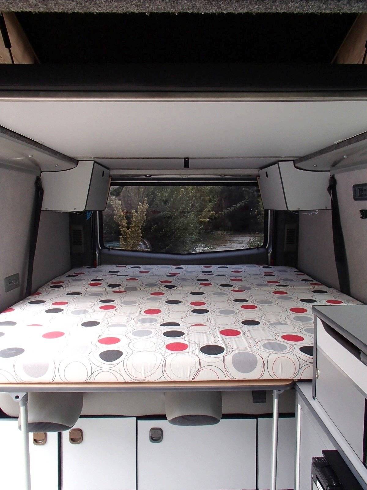 Caraben's Trafic II L2H1 2,5 dci l 145 ch