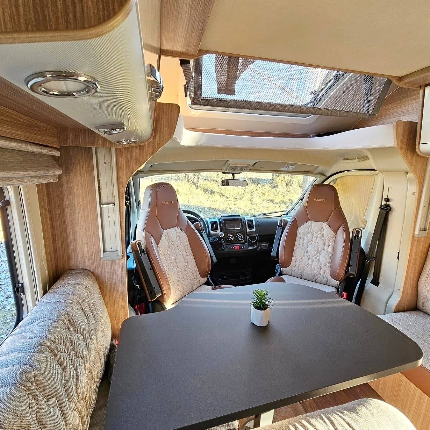 Bürstner Ixeo 726 g