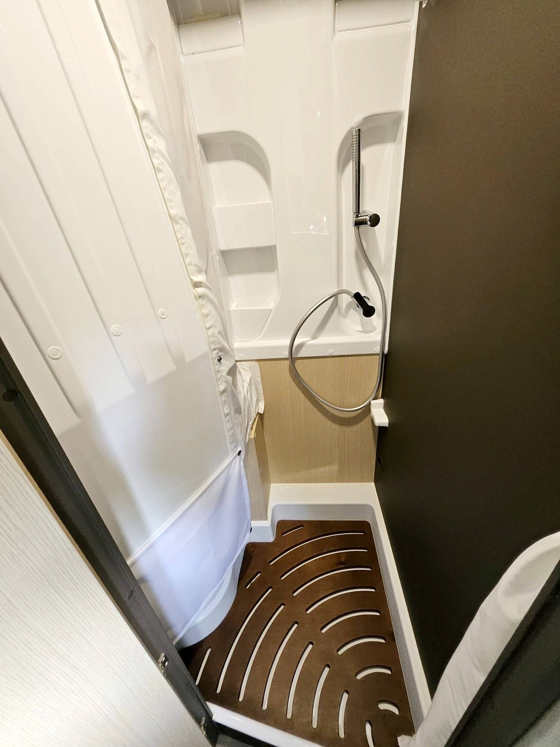 Autostar Autostarvan Lj