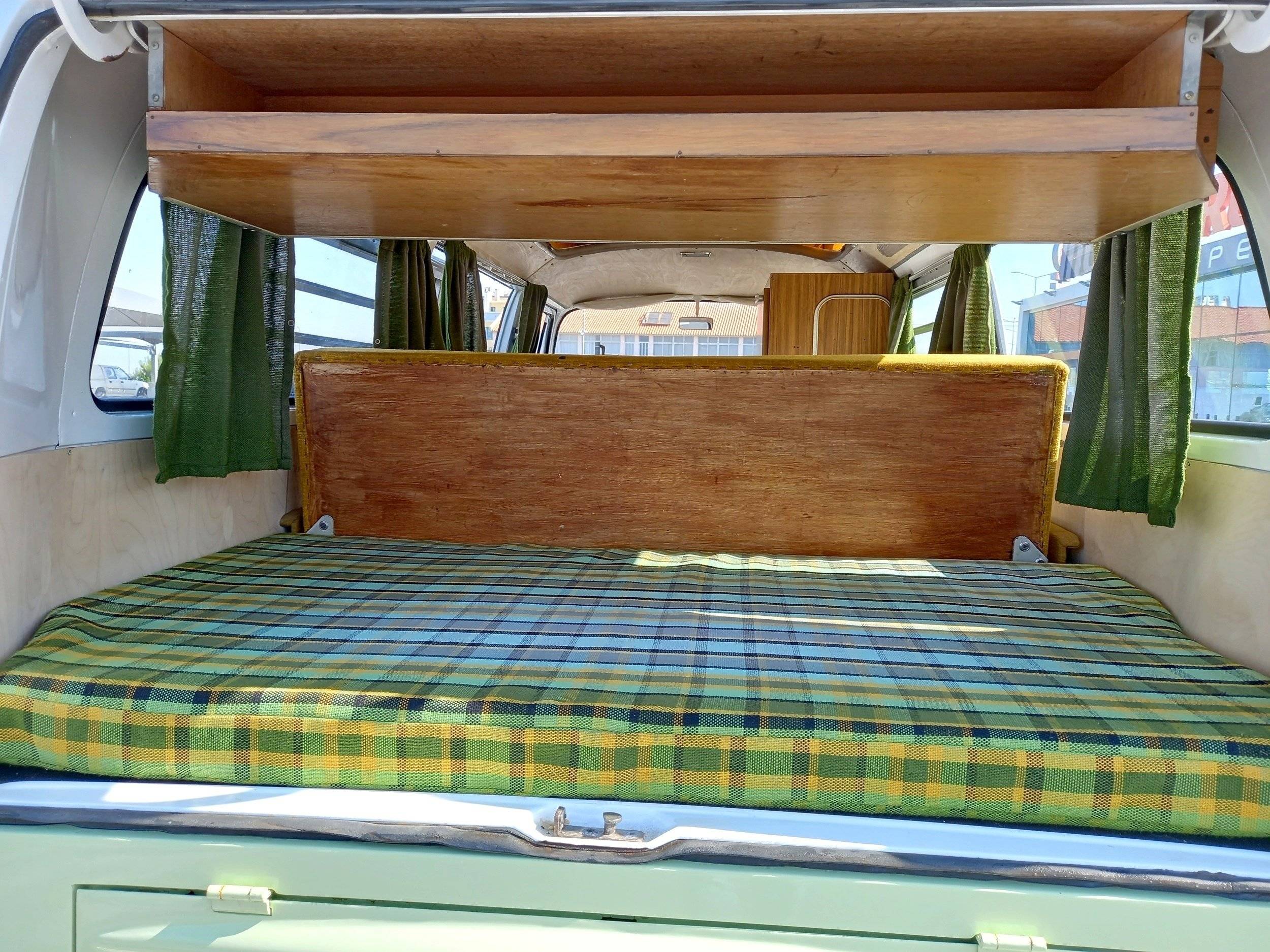 Schlafplätze Volkswagen T2 westfalia - Yescapa