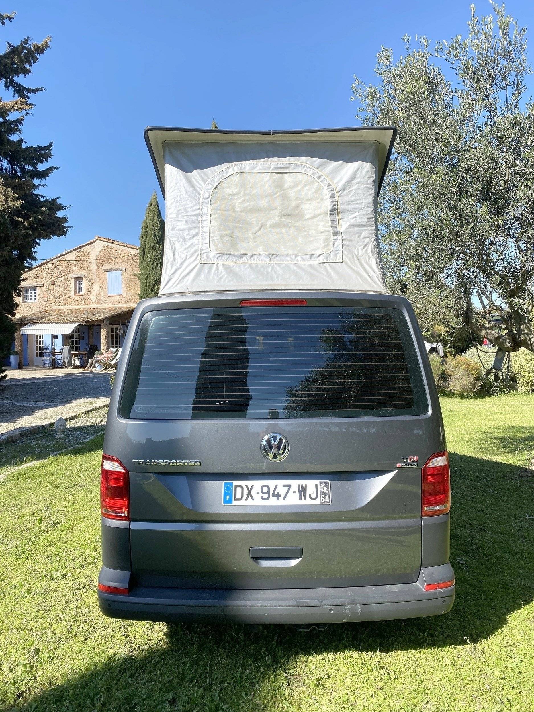 Loisirs 12 Connect Van