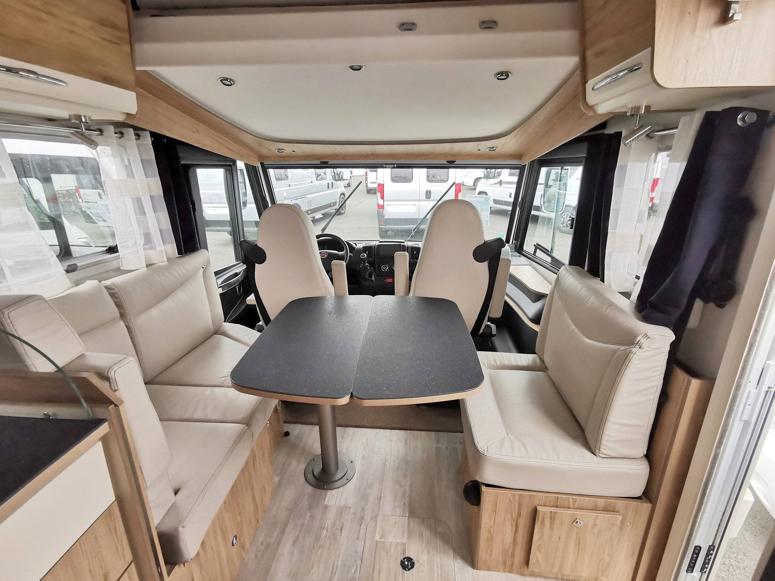 Bavaria 2,3 l 130 ch