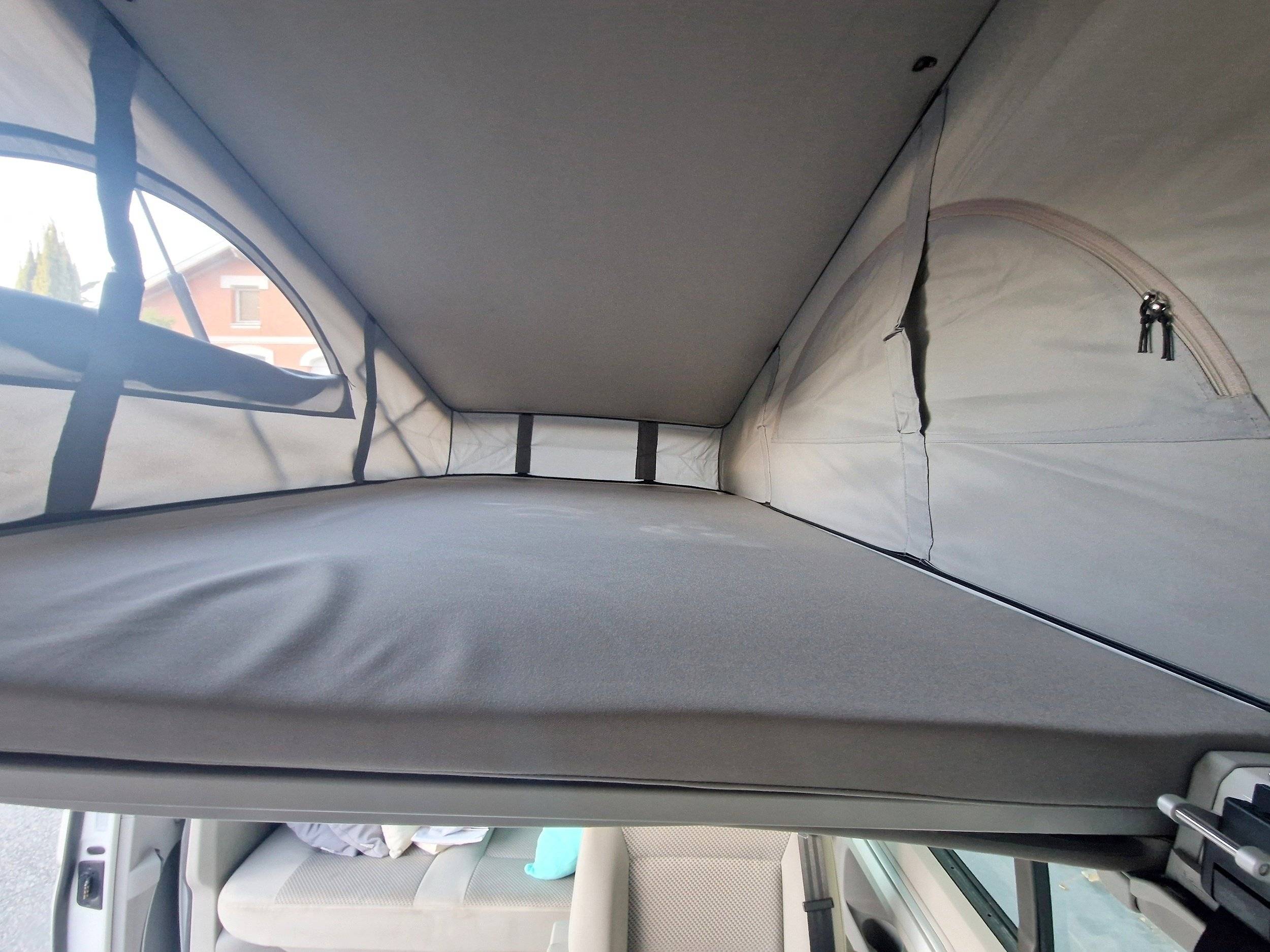 Plazas en cama Volkswagen VOLKSWAGEN CALIFORNIA - Yescapa
