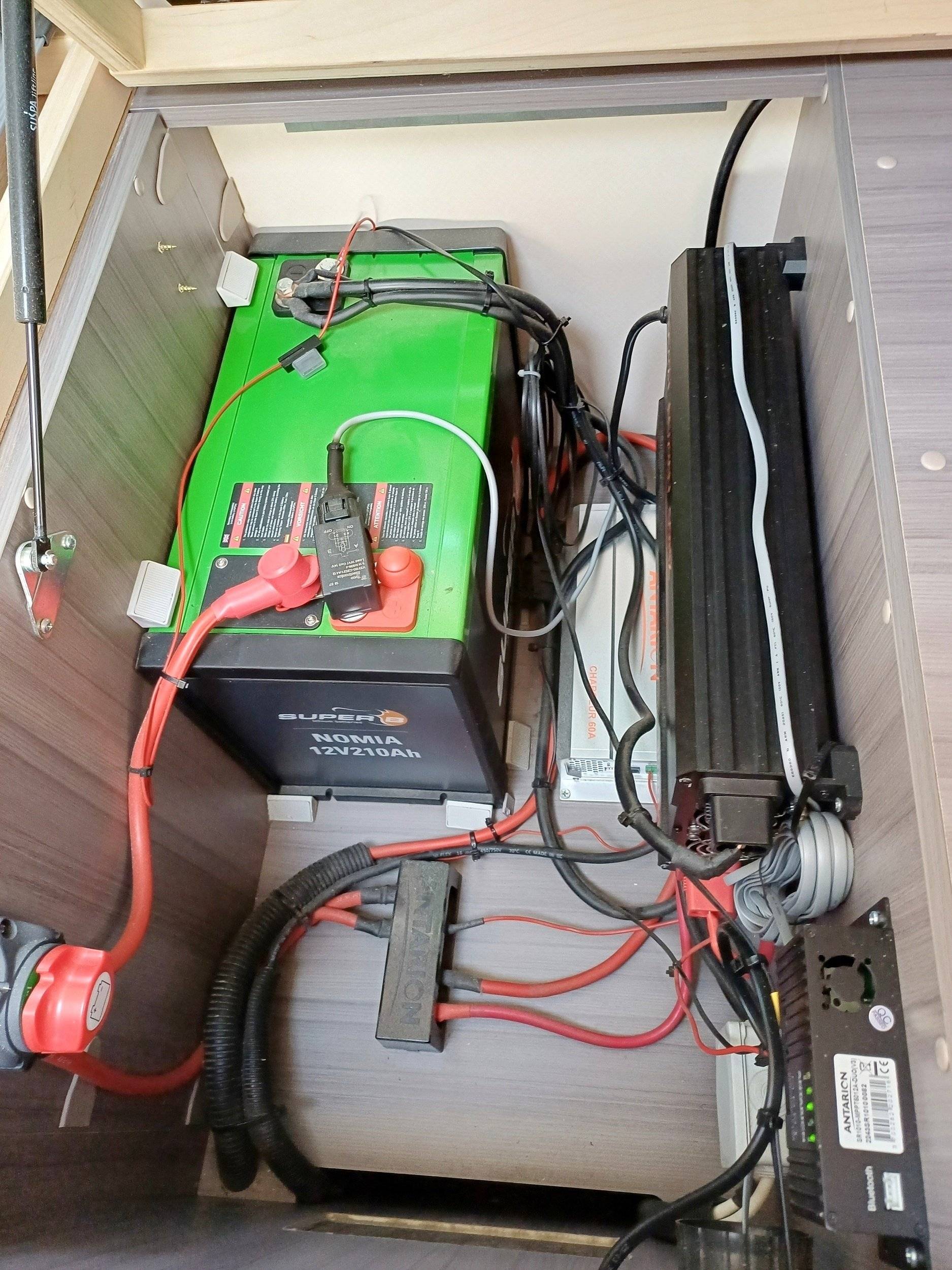 Hobby V 65 Ge
