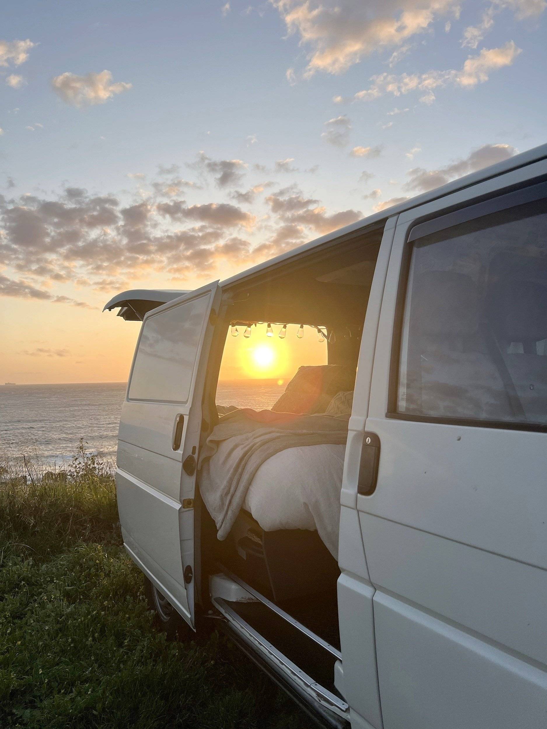 Alpes Camping-Car Transporter T4 2.4D