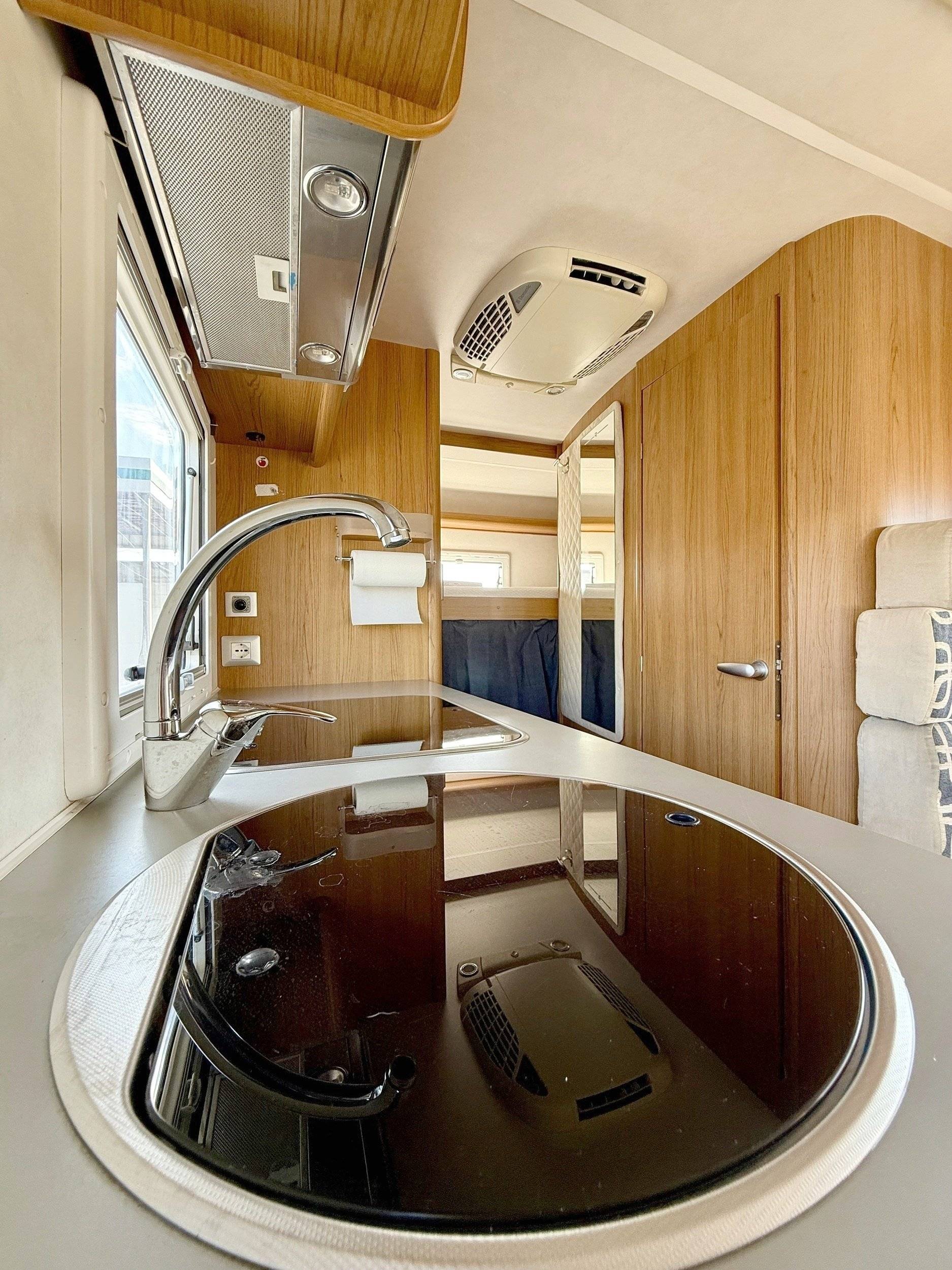 Cocina Ford Ford - Yescapa