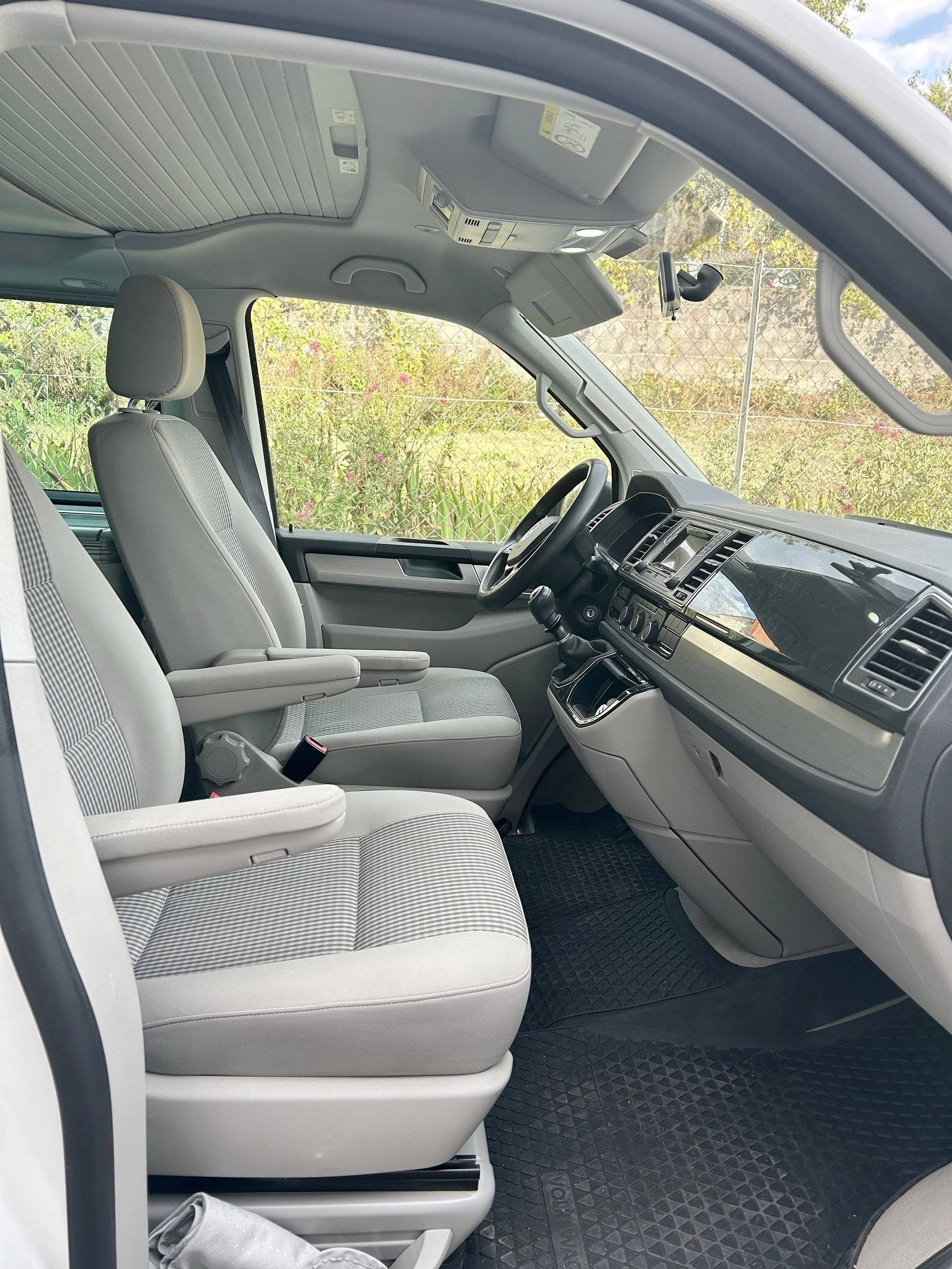 Volkswagen T6 2 l TDI 150 ch