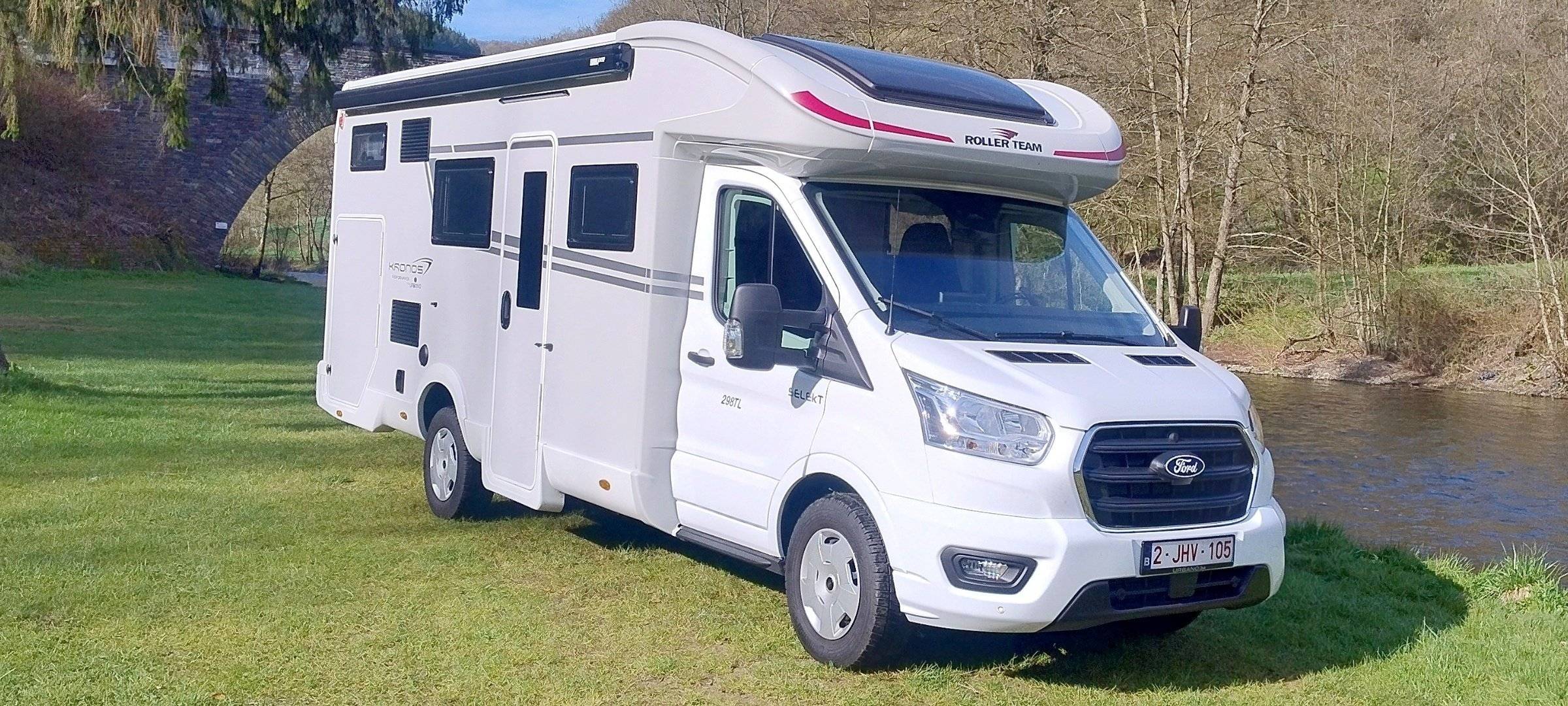 Vista de 3/4 Ford - Yescapa