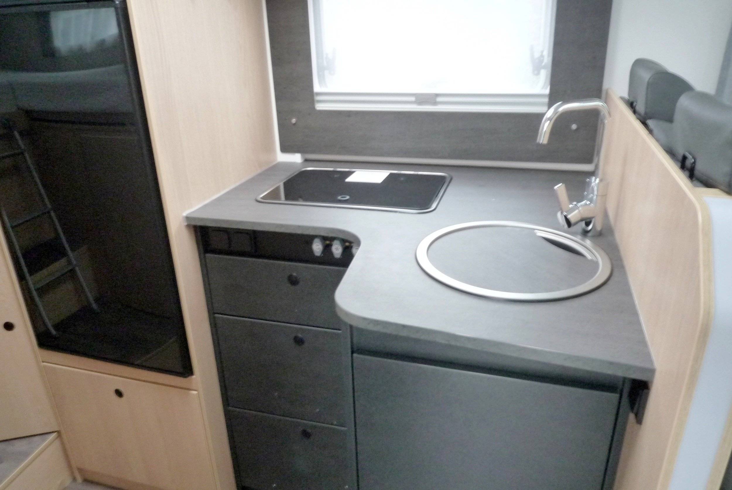 Sunlight  T67 mit Markise- Solar- Radheckträger- Navi- RFK