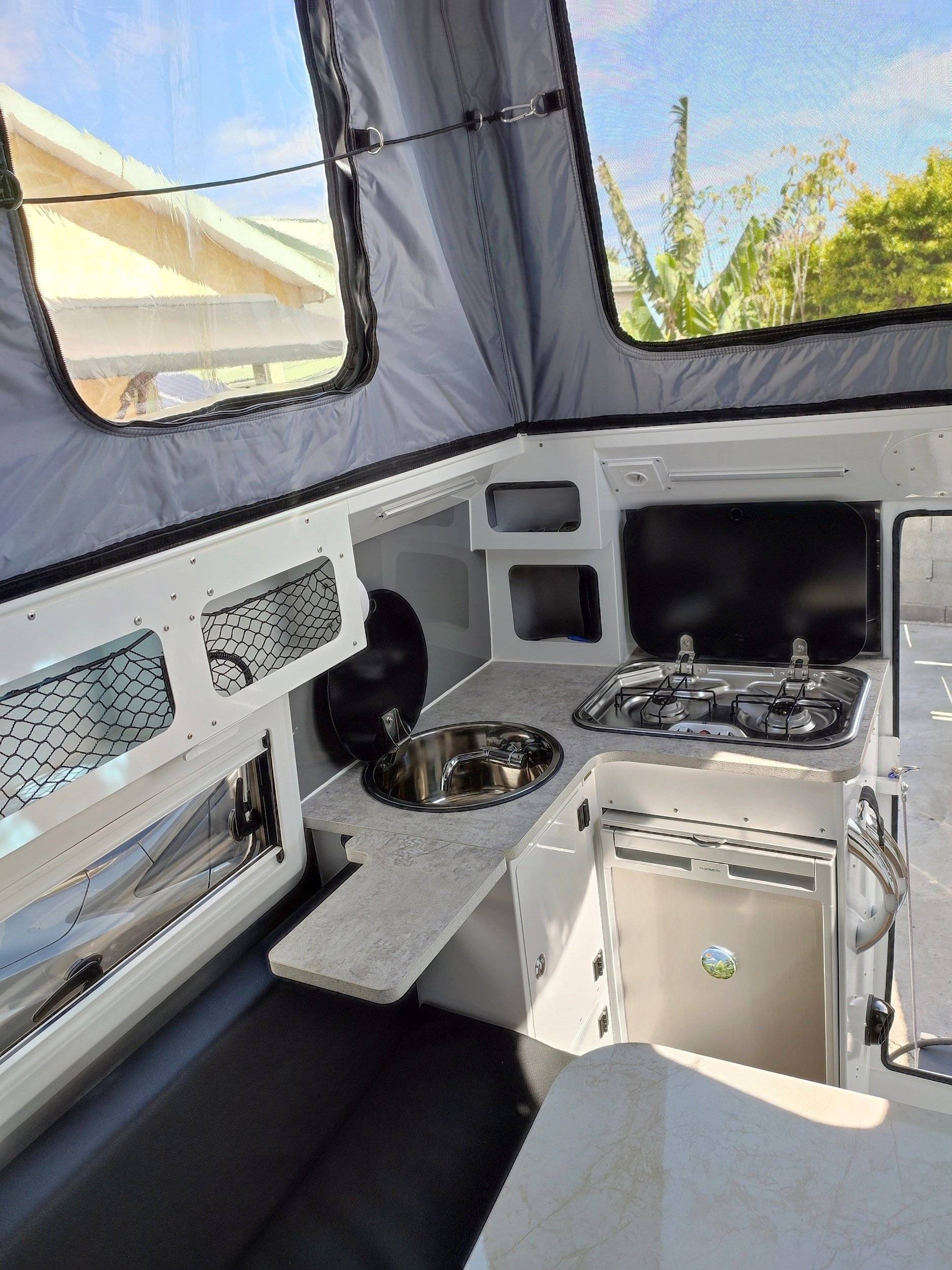 Coin cuisine Mitsubishi L200 - Yescapa