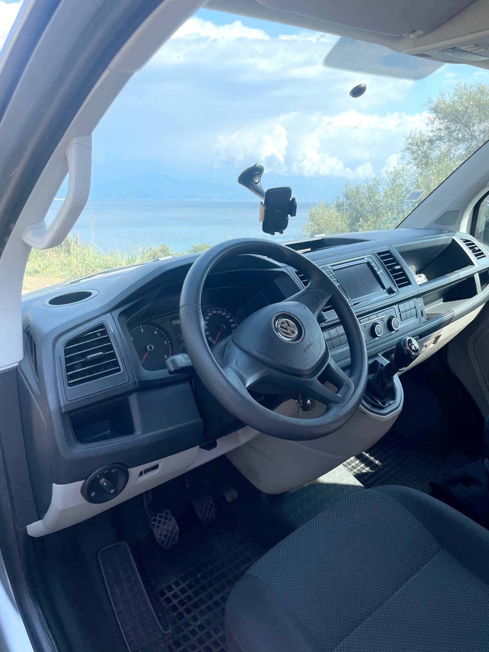 Volkswagen Transporter T6 long