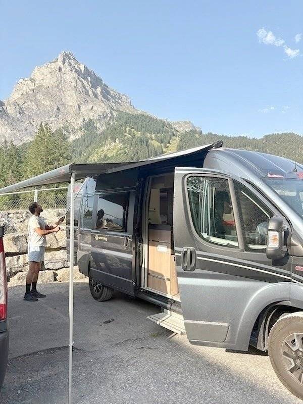 Vue avant de 3/4 Fiat - Yescapa