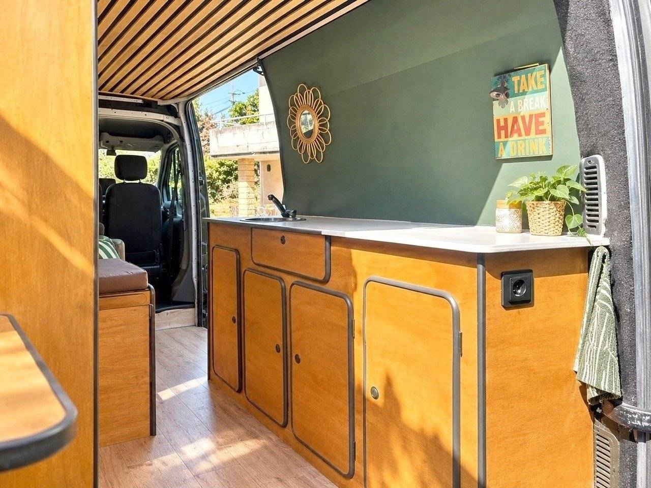 Cozinha Renault Master - Yescapa