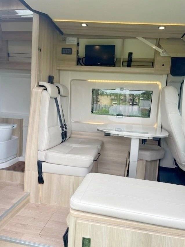 Dinette Fiat FIAT DUCATO - Yescapa