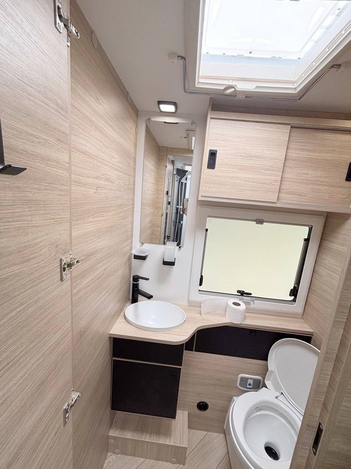 Challenger 380 etape edition