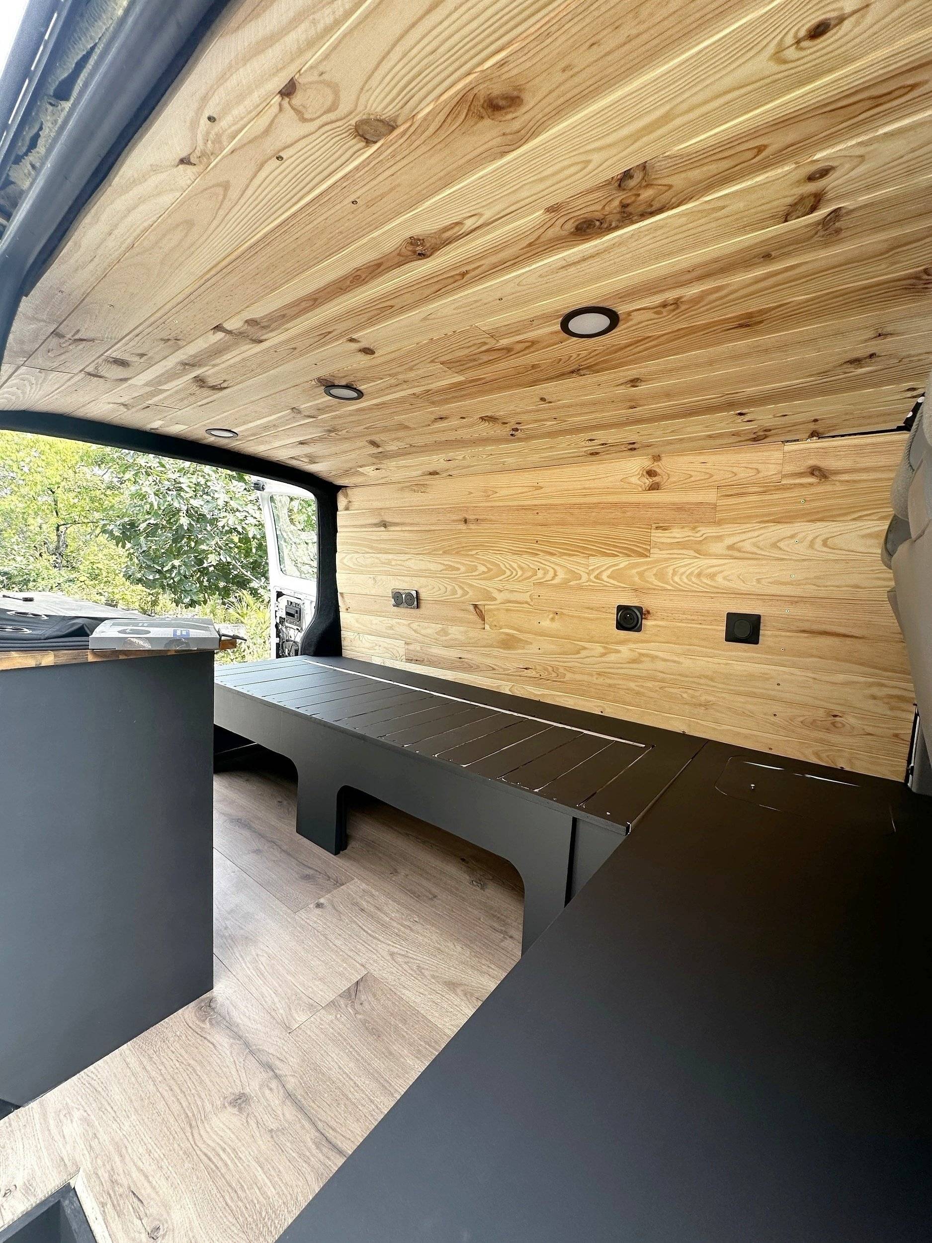 Custo Van Transporter