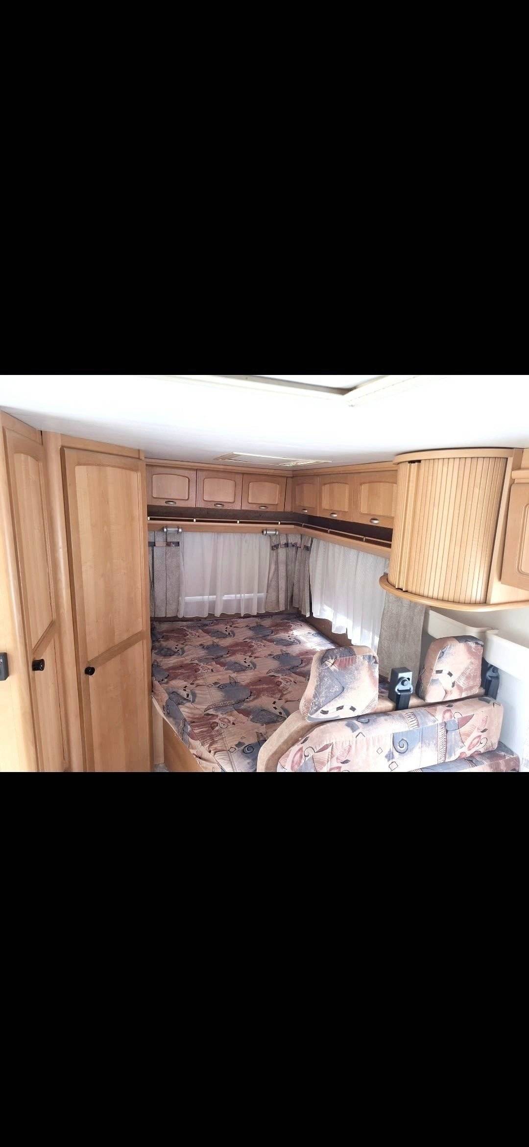 Couchages Fiat Ducato 2,0 l 100 ch - Yescapa