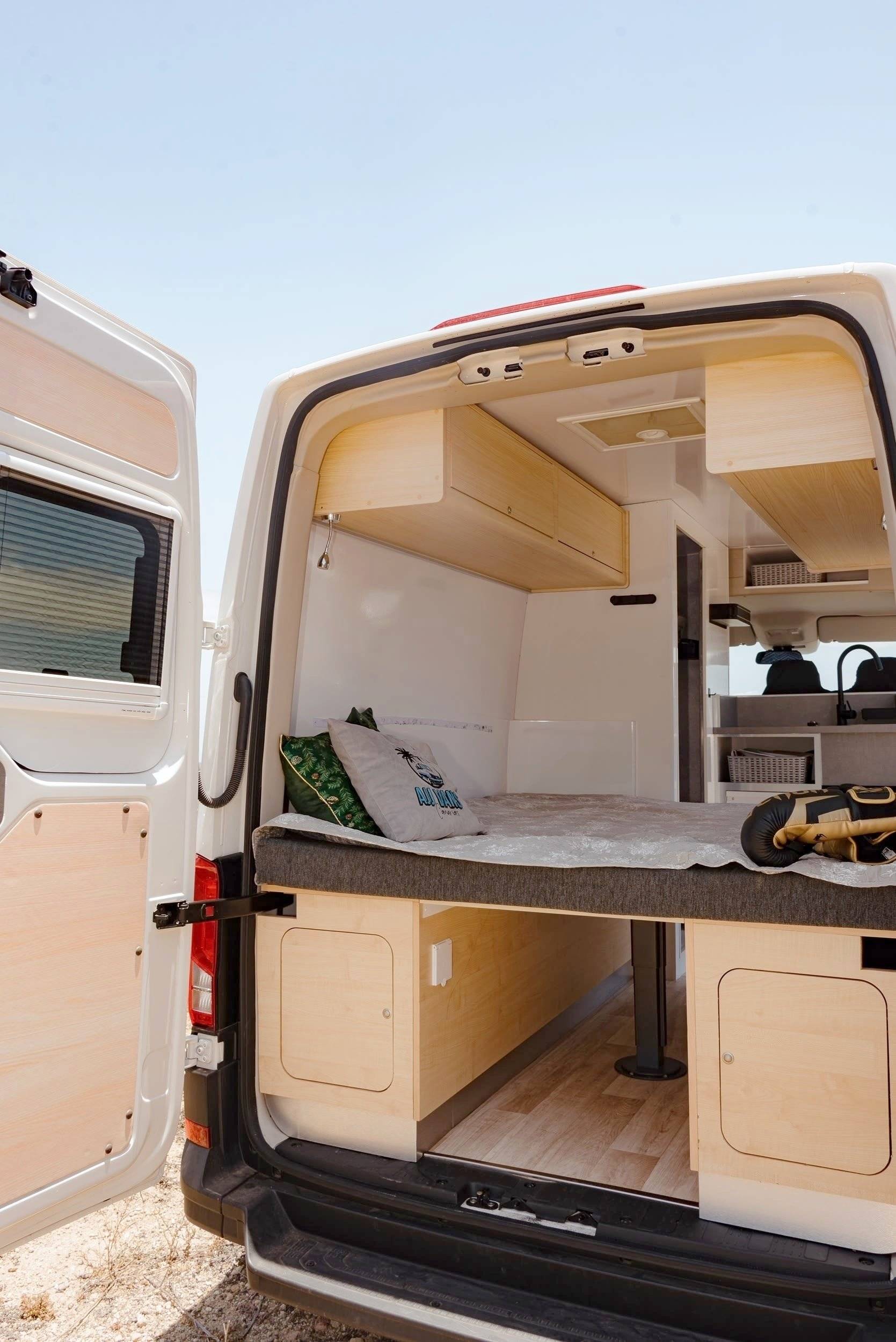 Eethoek Volkswagen Crafter 2,0 l 102 ch - Yescapa