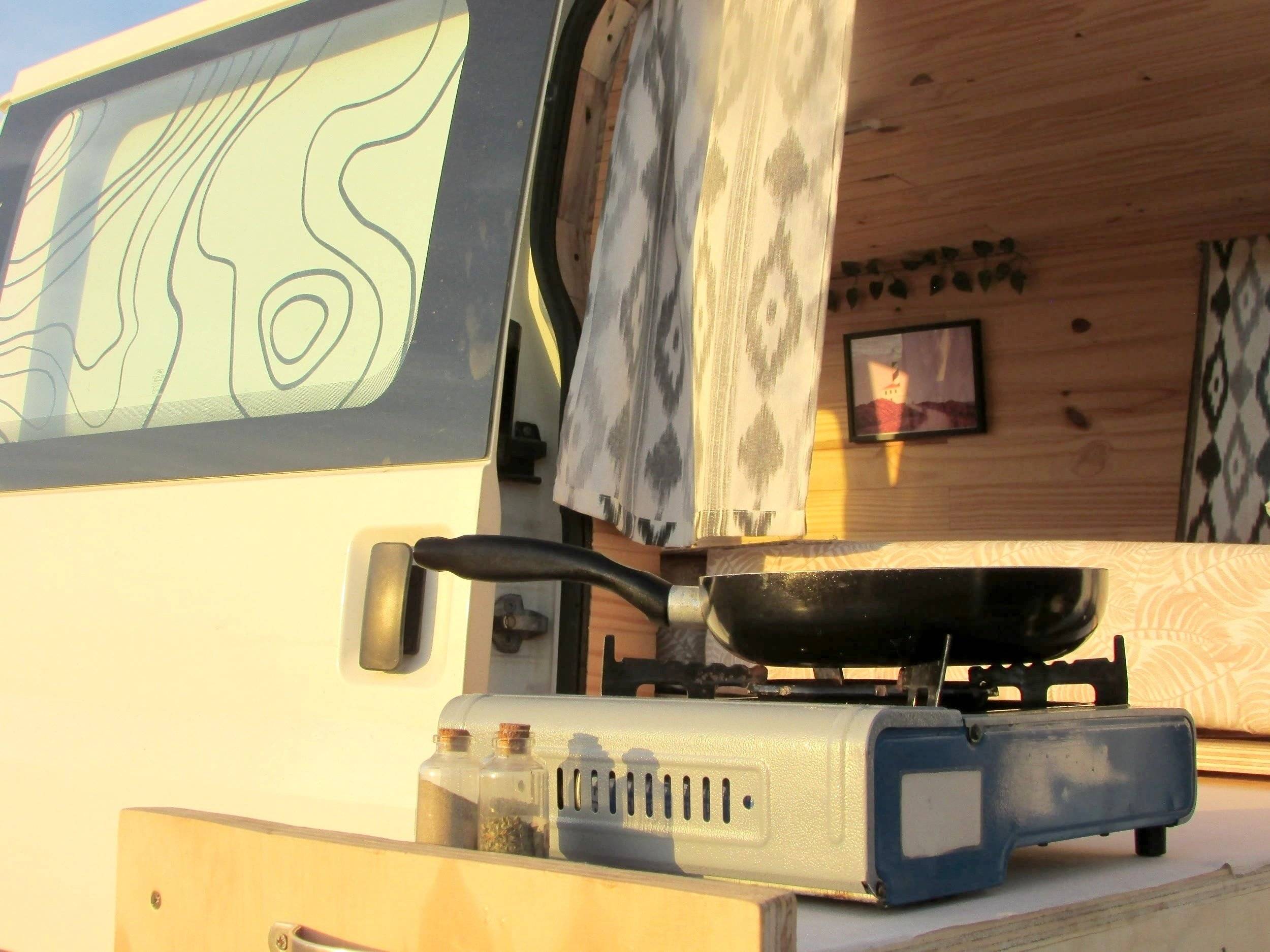Camper Track FORD TRANSIT D3F-SRW/260 KOMBI 6 MAN