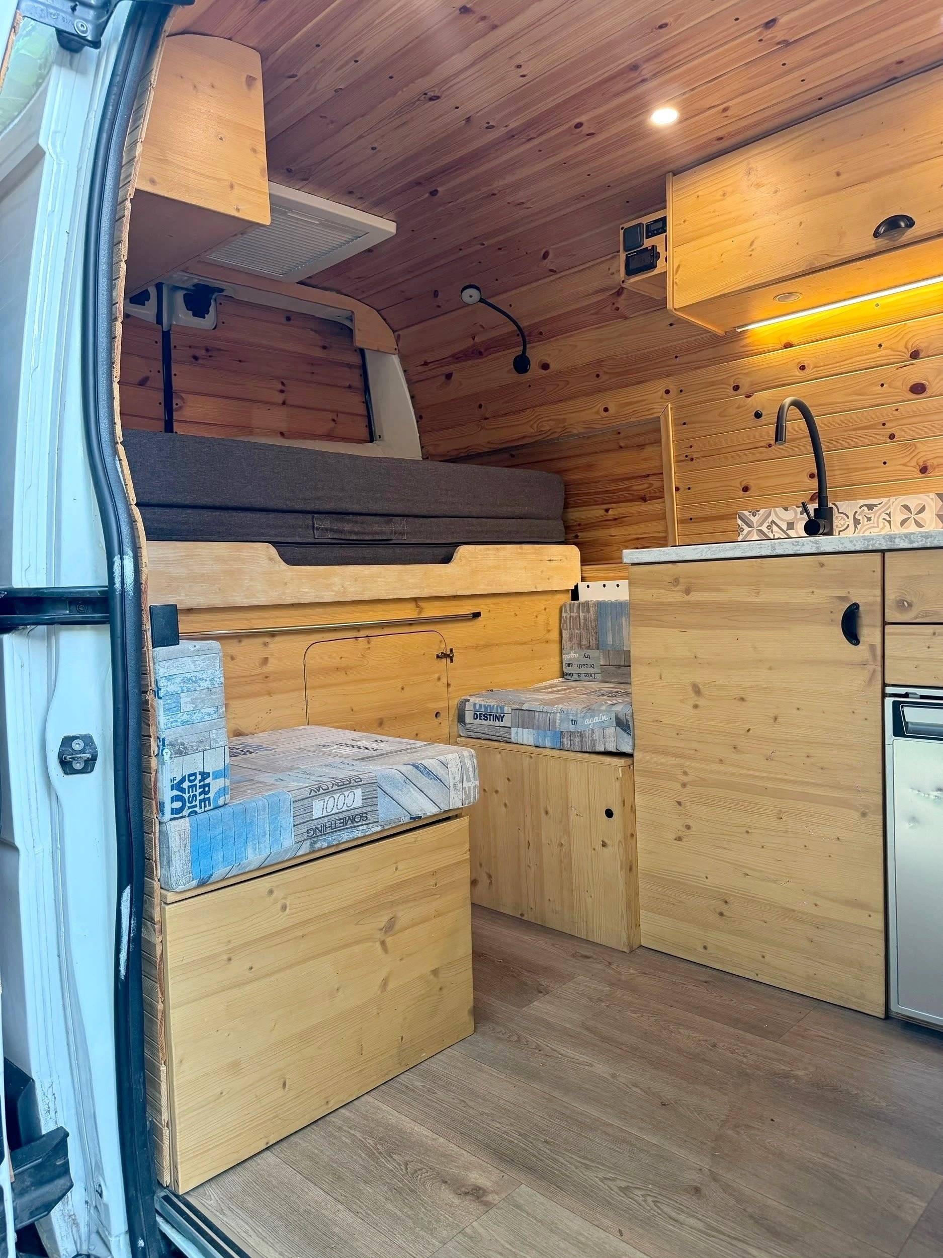 Nissan Nissan NV400