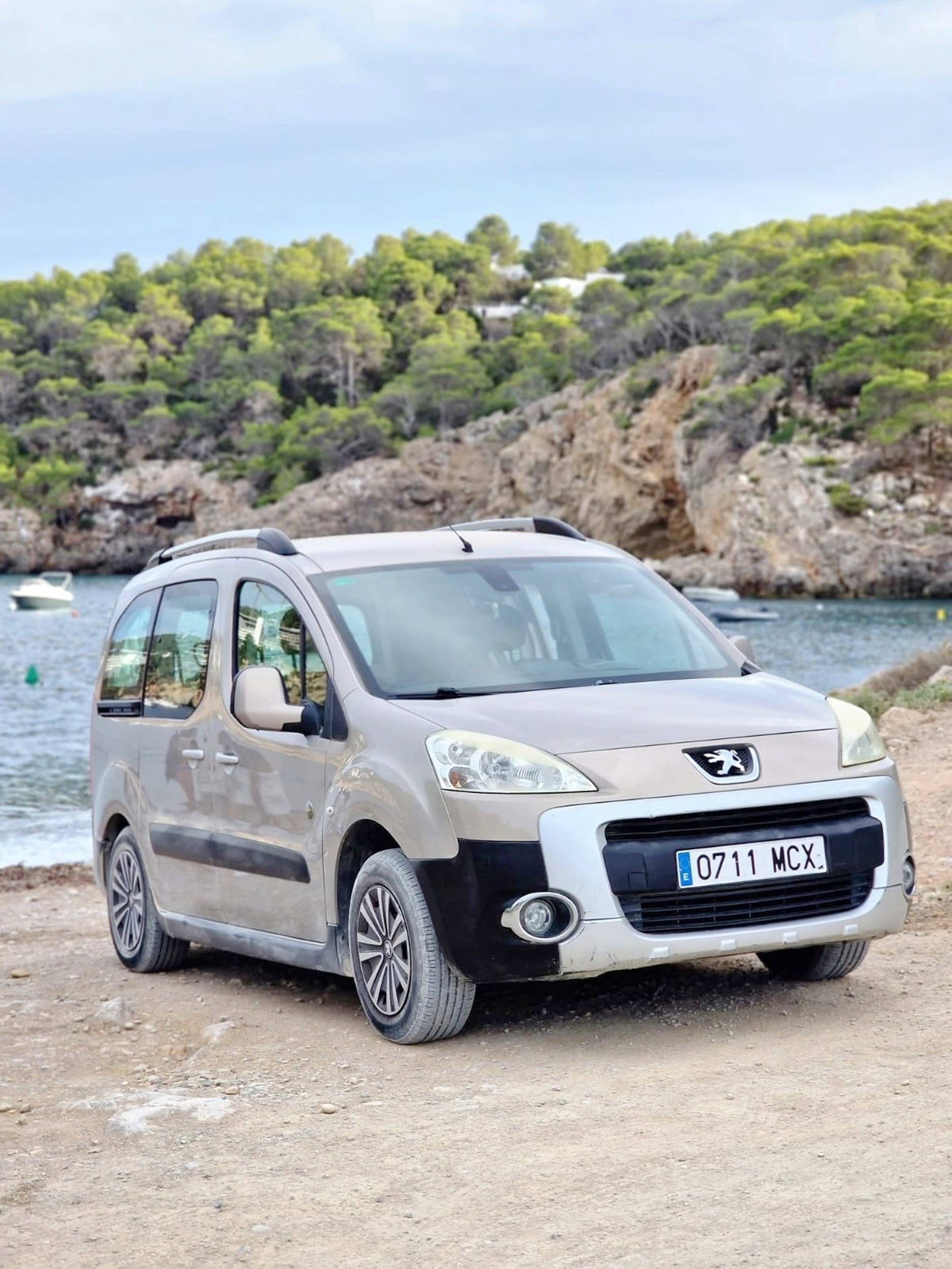 Camper Track Peugeot Partner Tepee