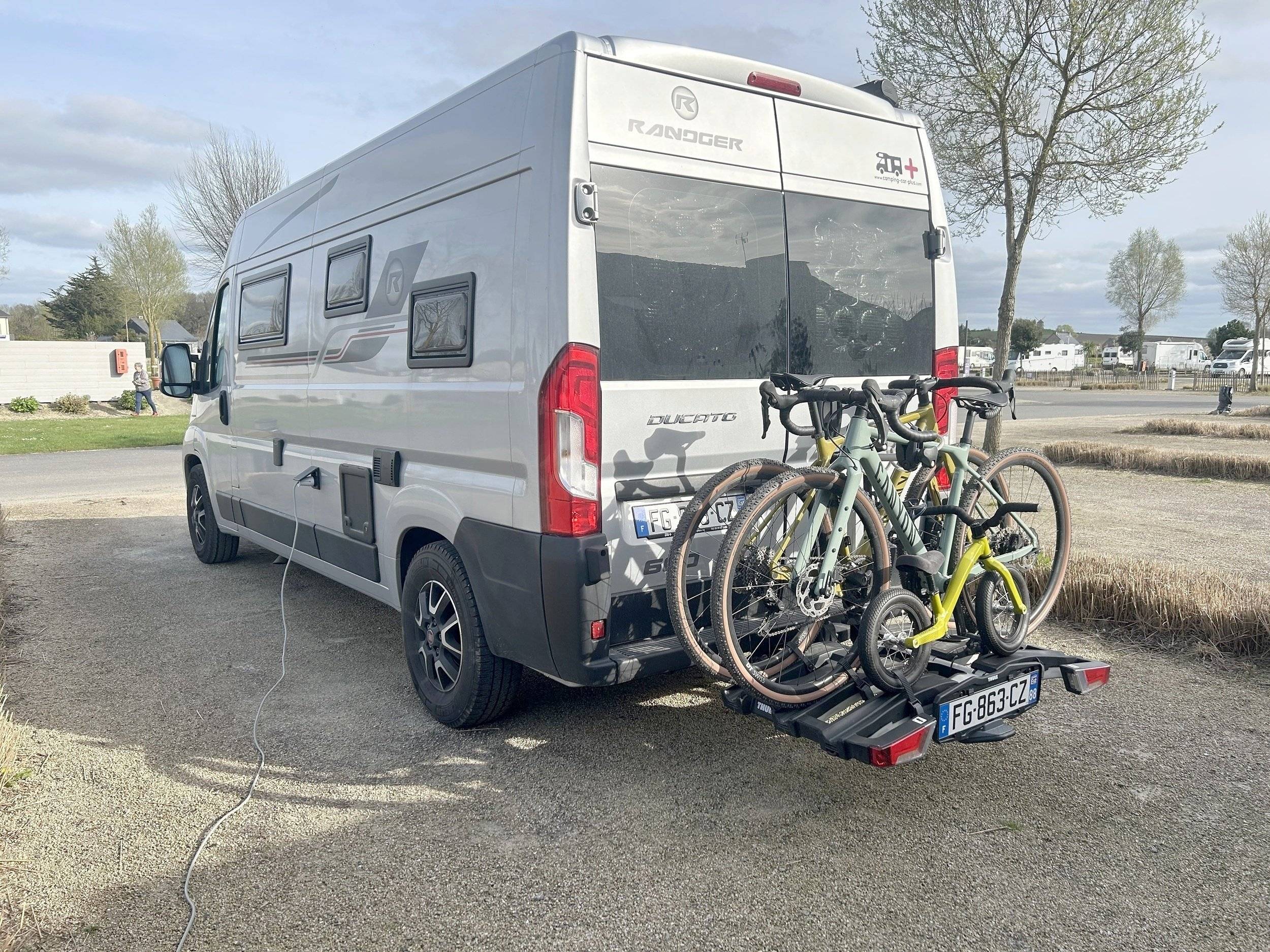 Challenger 2,3 l 130 ch