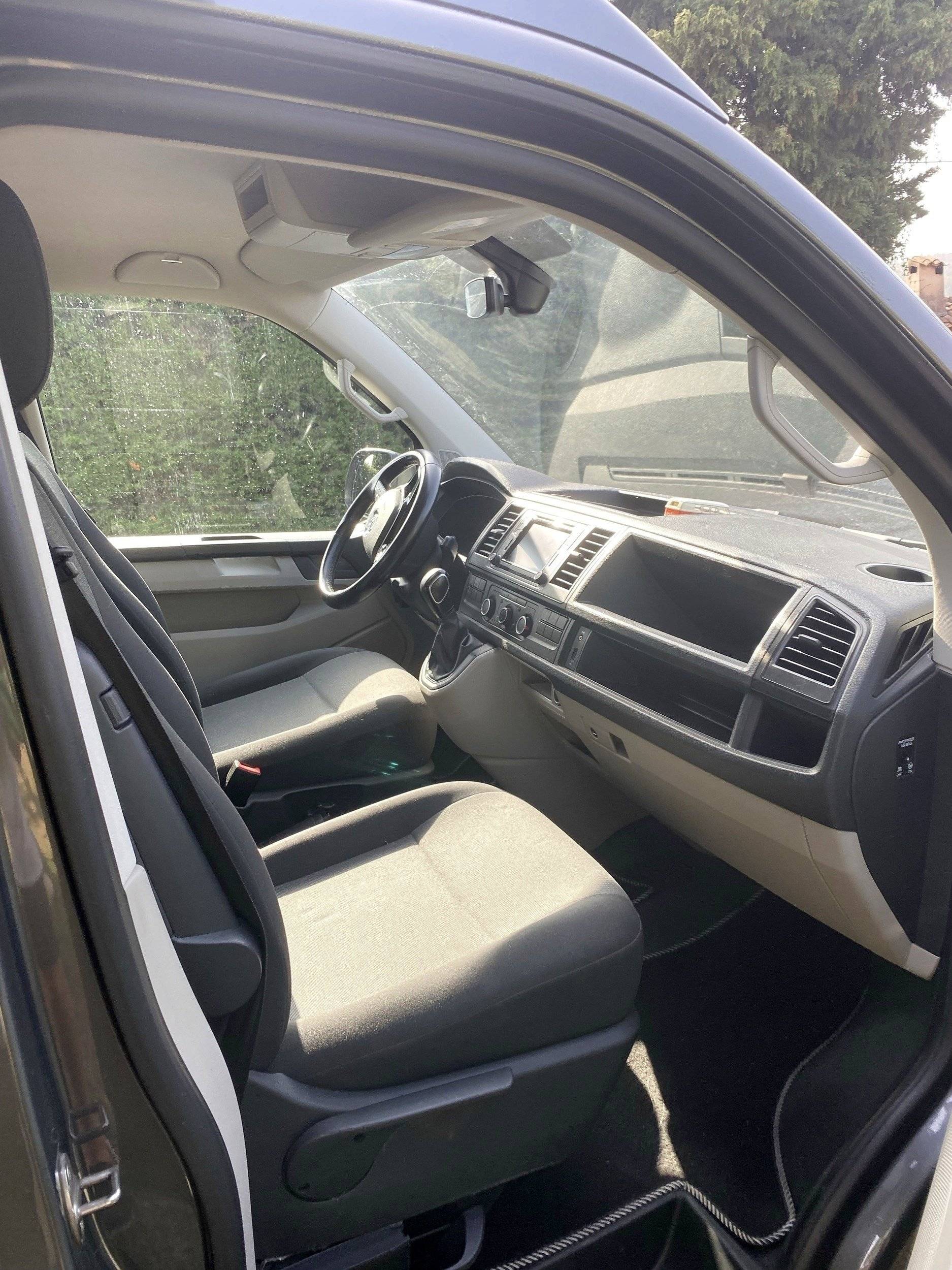 Loisirs 12 Connect Van