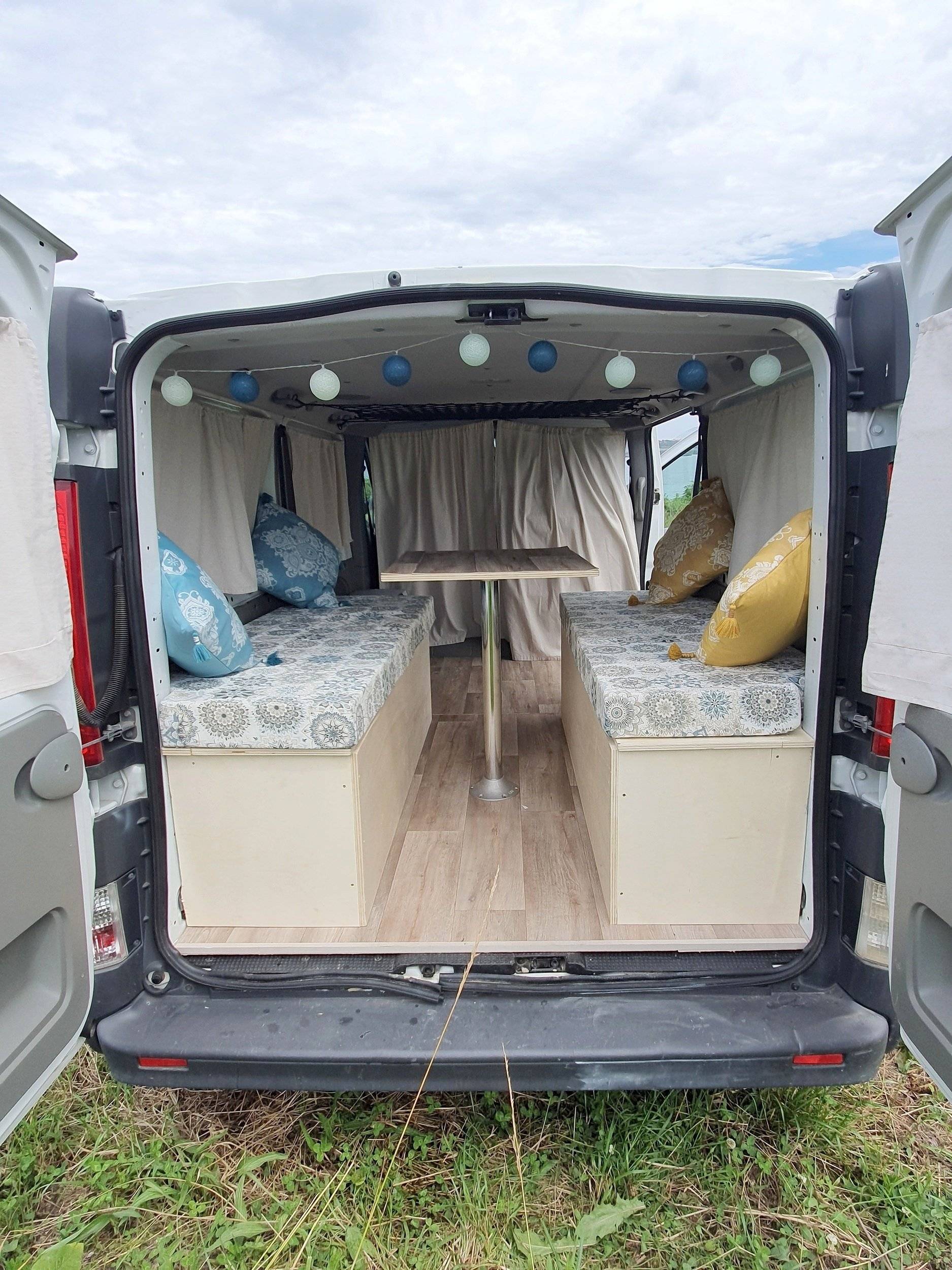 Opel Vivaro Long V7 1,6 l 140 ch