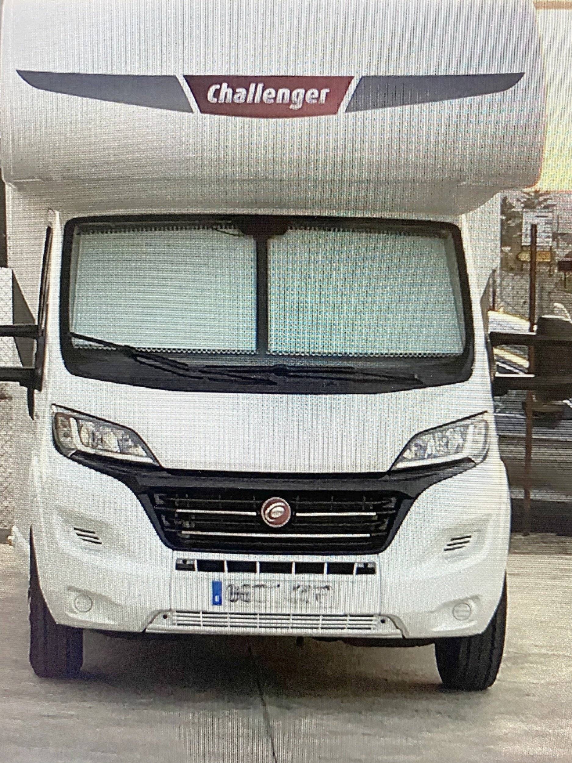 Challenger GENESIS 256