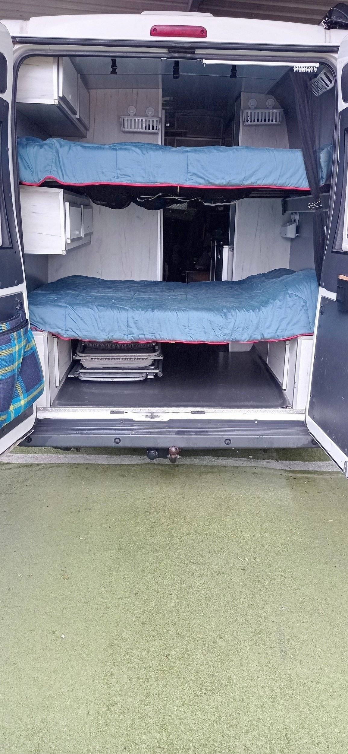 Berth Peugeot - Yescapa