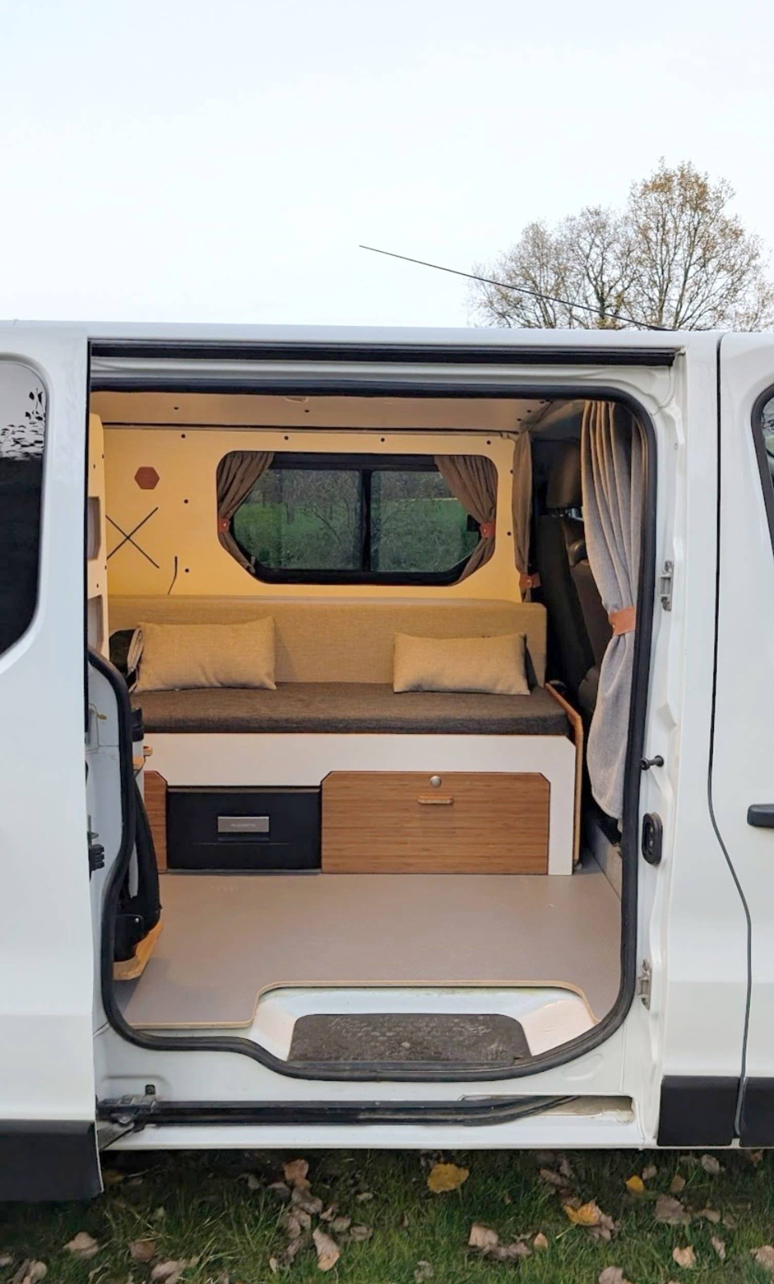 Van Mania Kit North