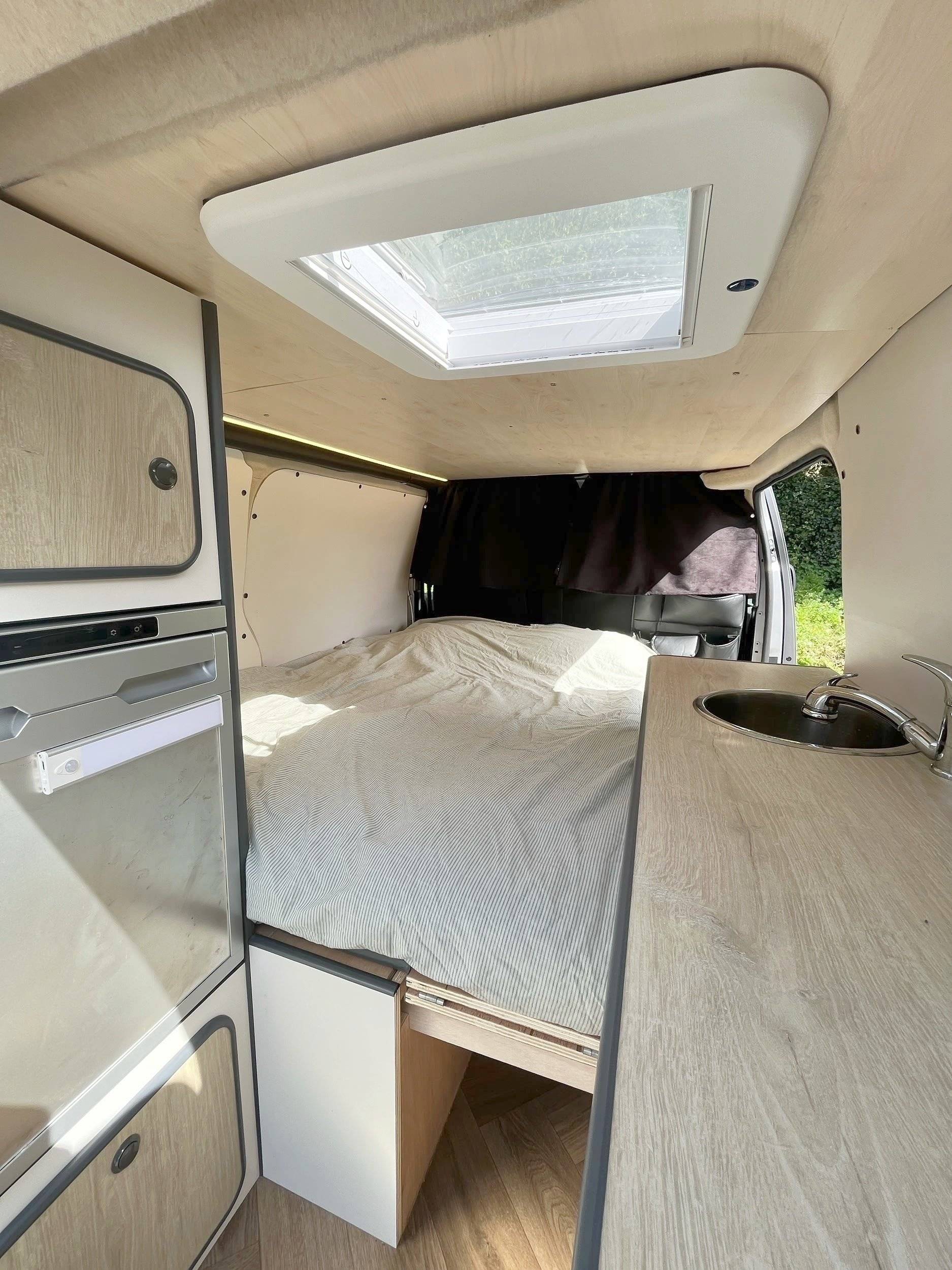 llits Peugeot Expert 2 l Blue HDI 150 ch - Yescapa