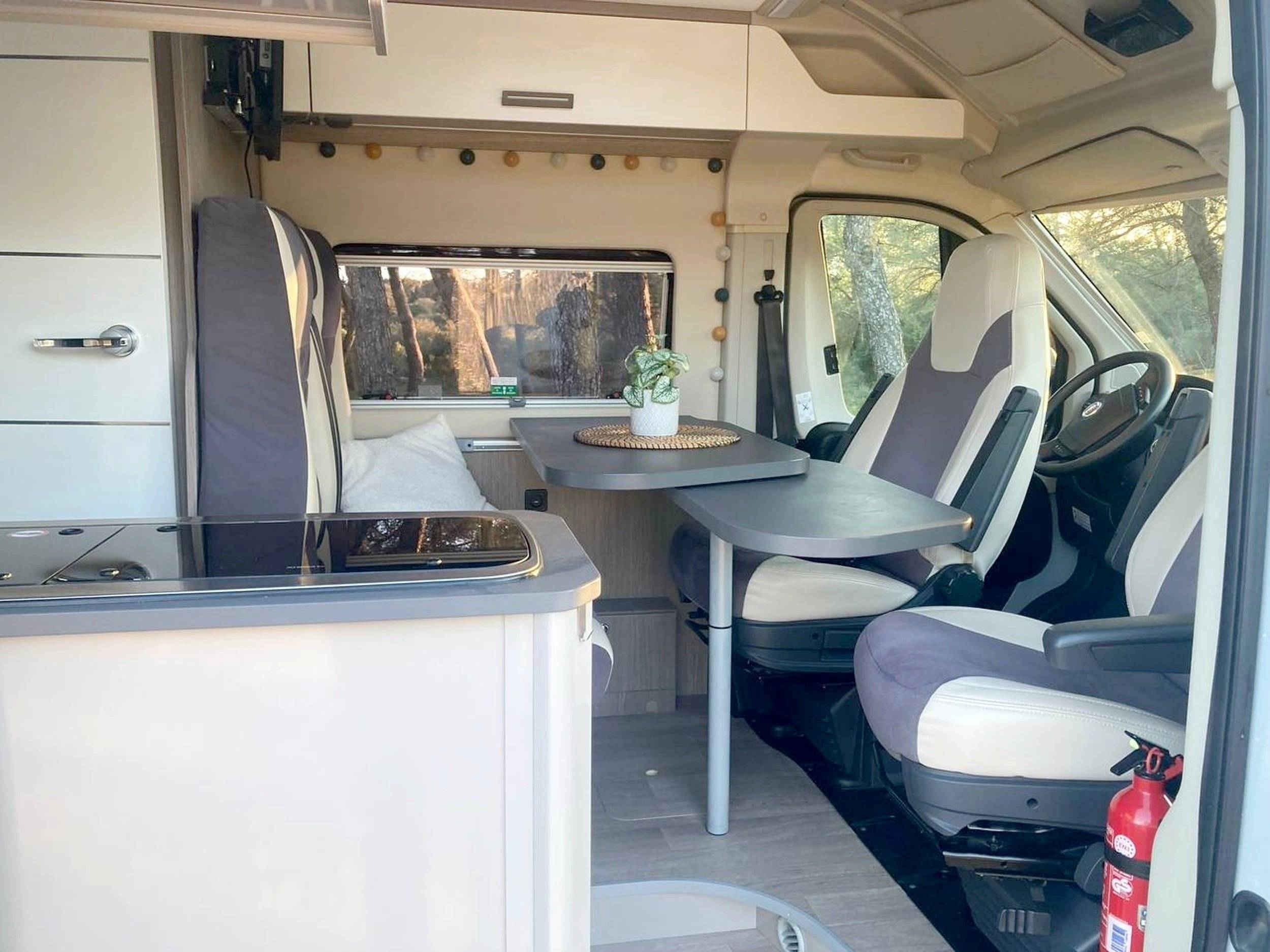 Chausson V594 max VIP RoadLine